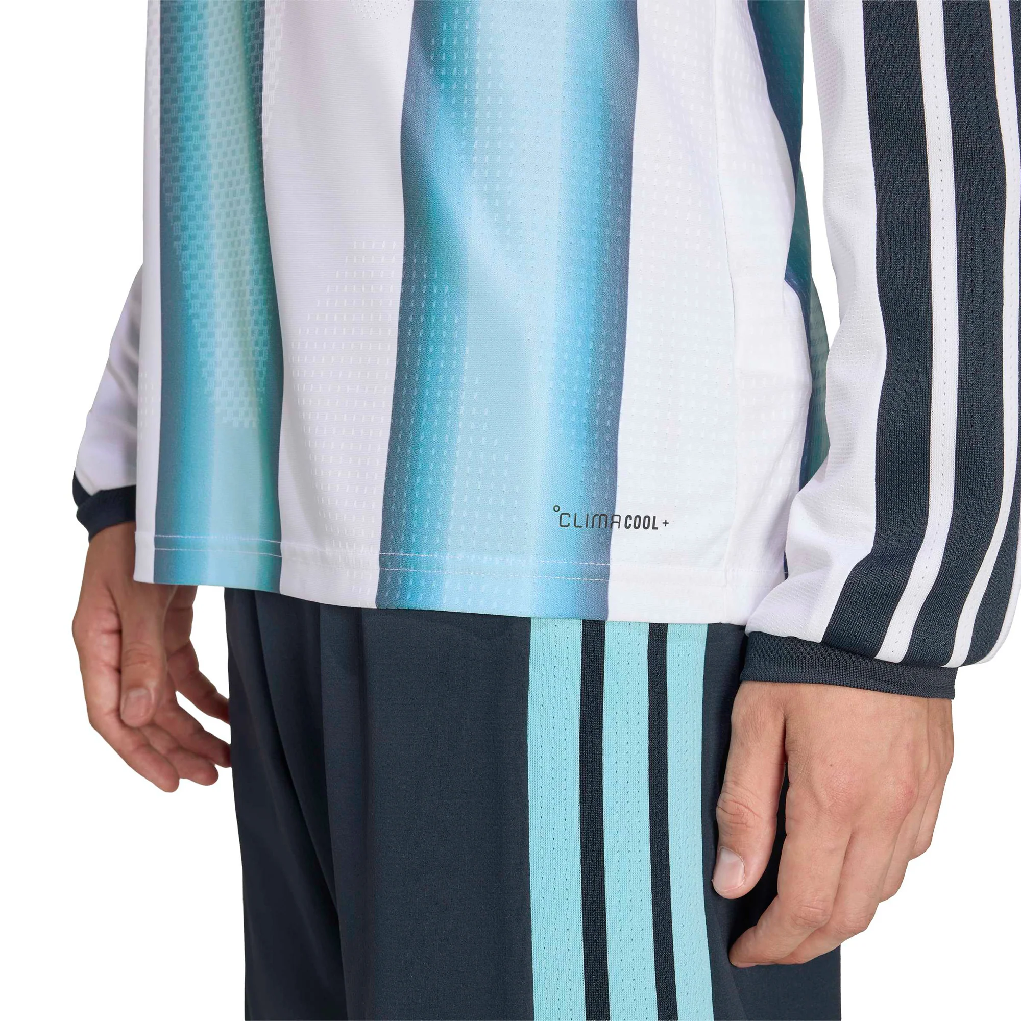 Argentina 26 Home Authentic L/S Football Shirt - Image 11