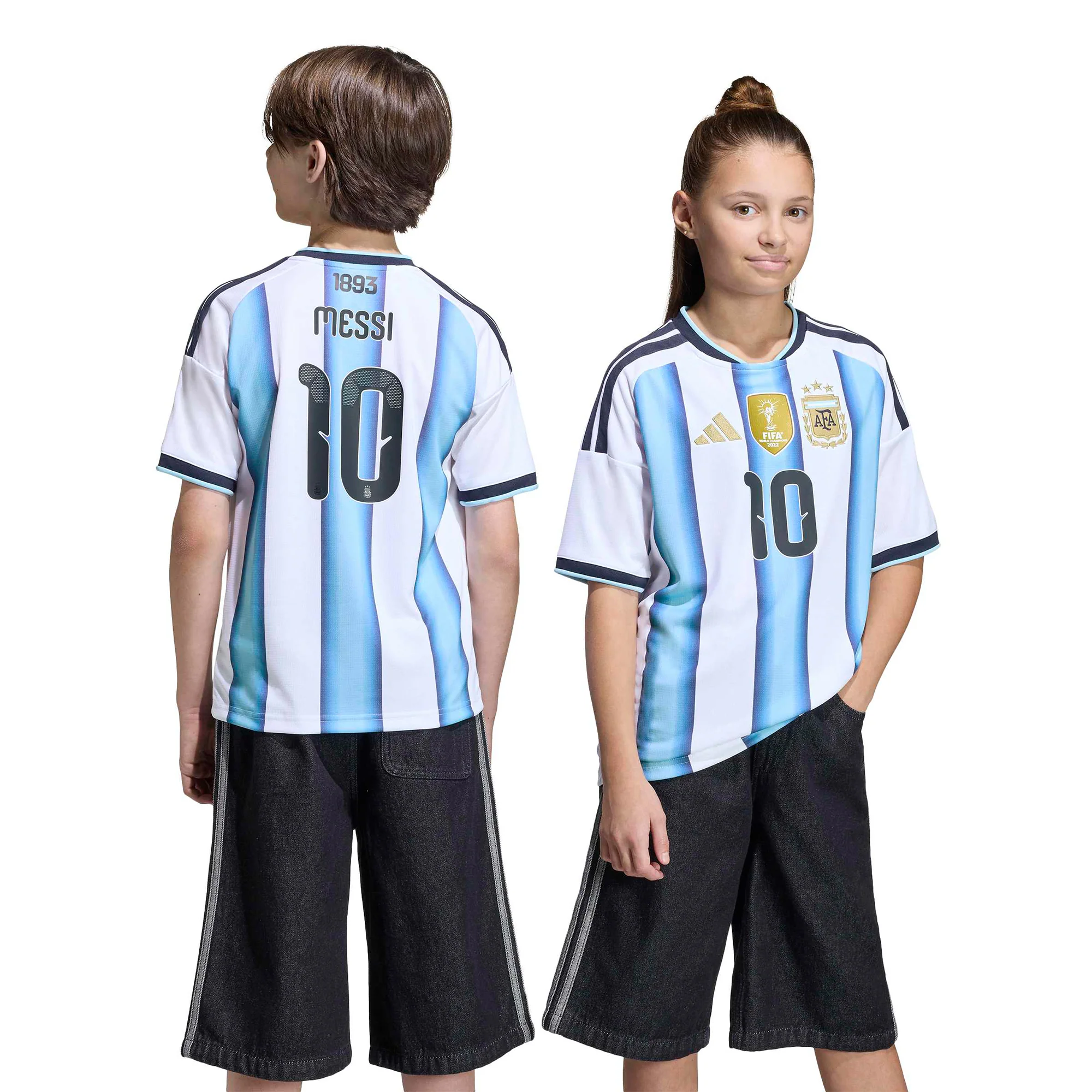 Argentina 26 Home Messi Football Shirt Jnr - Image 2