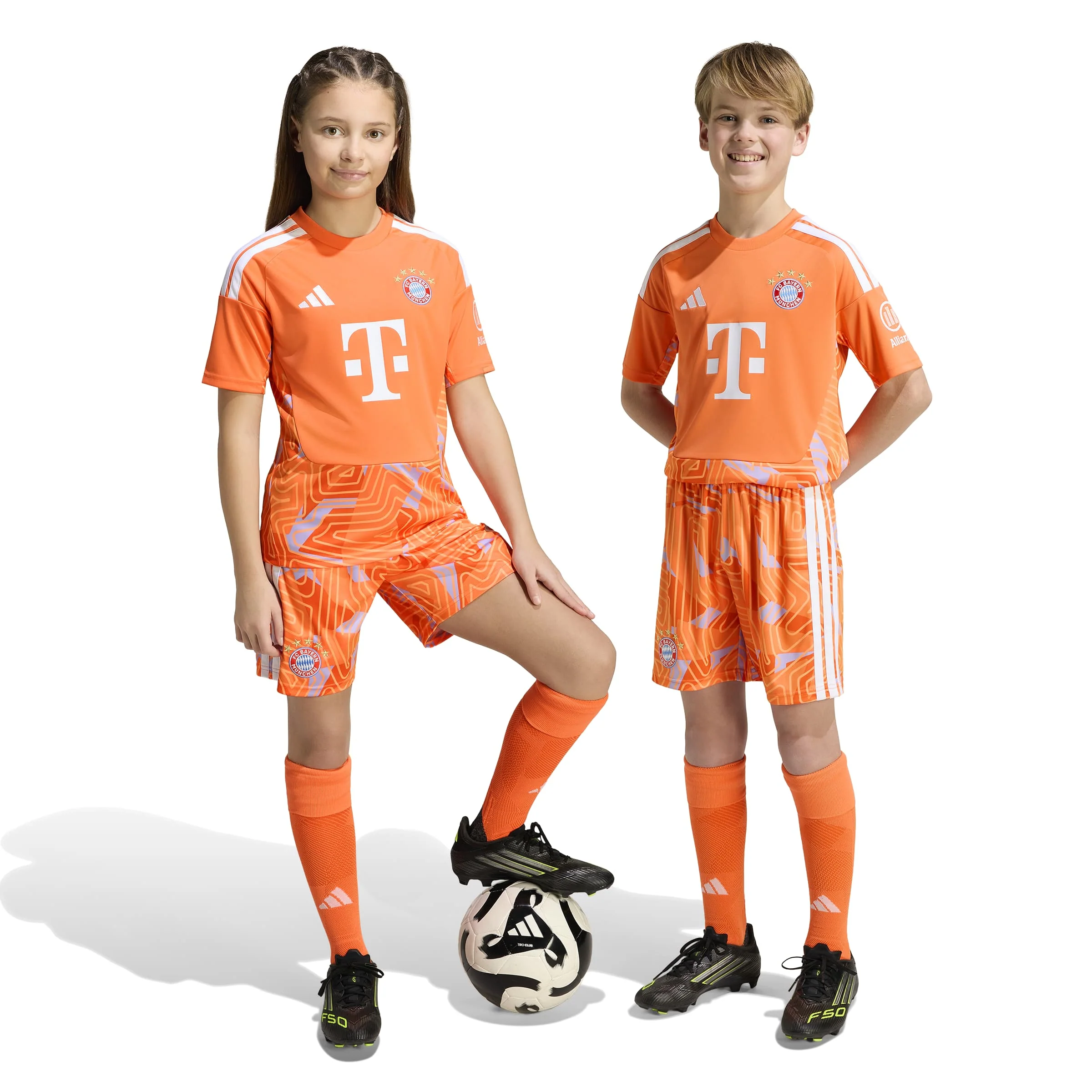 Bayern Munich 26/27 GK Football Shorts Jnr - Image 2