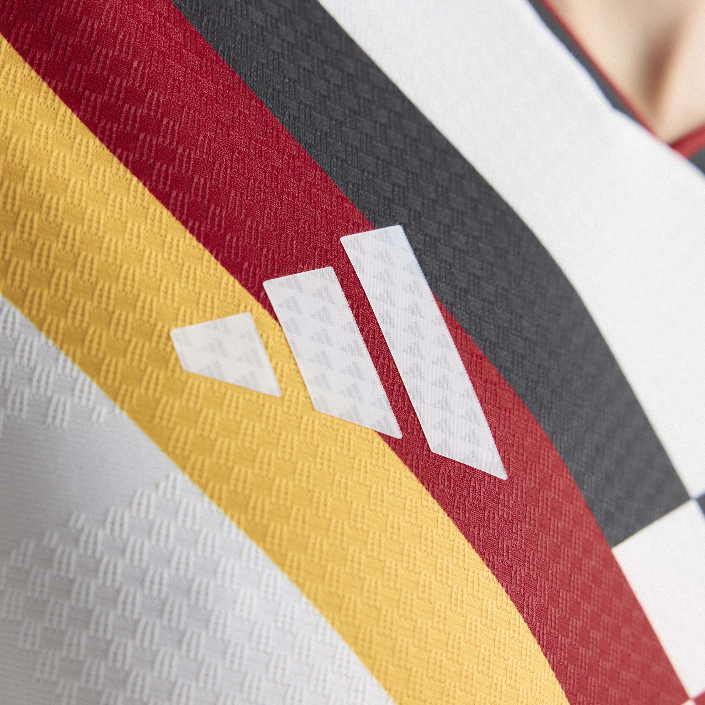 Germany 26 Home Long Sleeve Authentic Football Shirt - Image 11