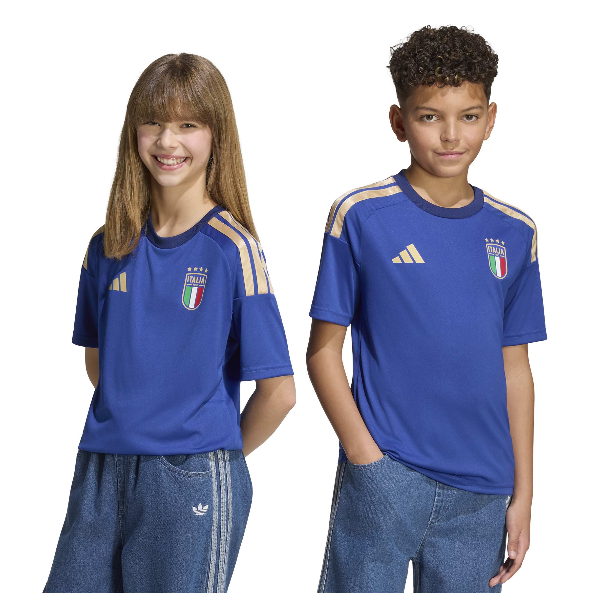 Italy 26 Home Fan Football Shirt Jnr