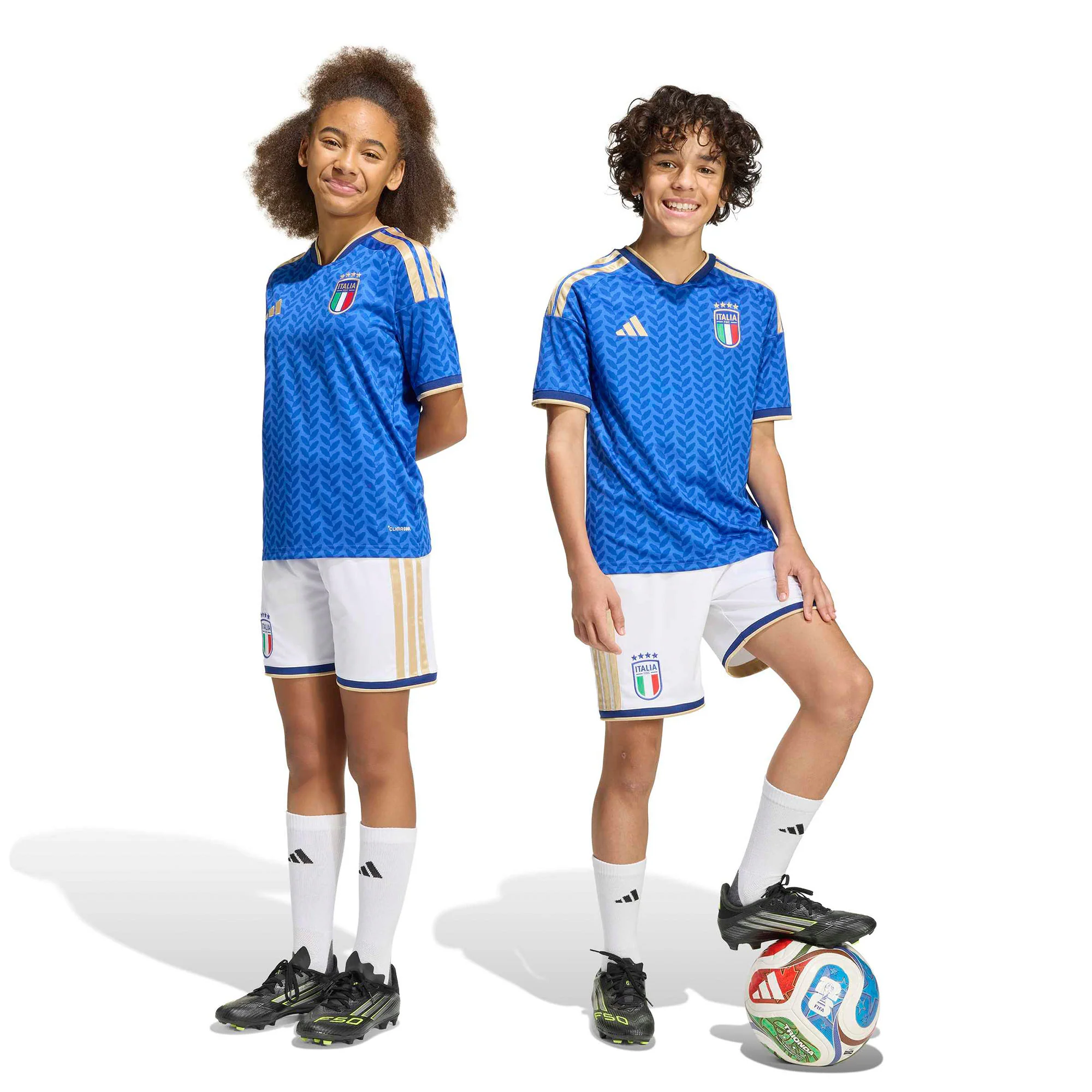 Italy 26 Home Football Football Shorts Jnr - Image 7
