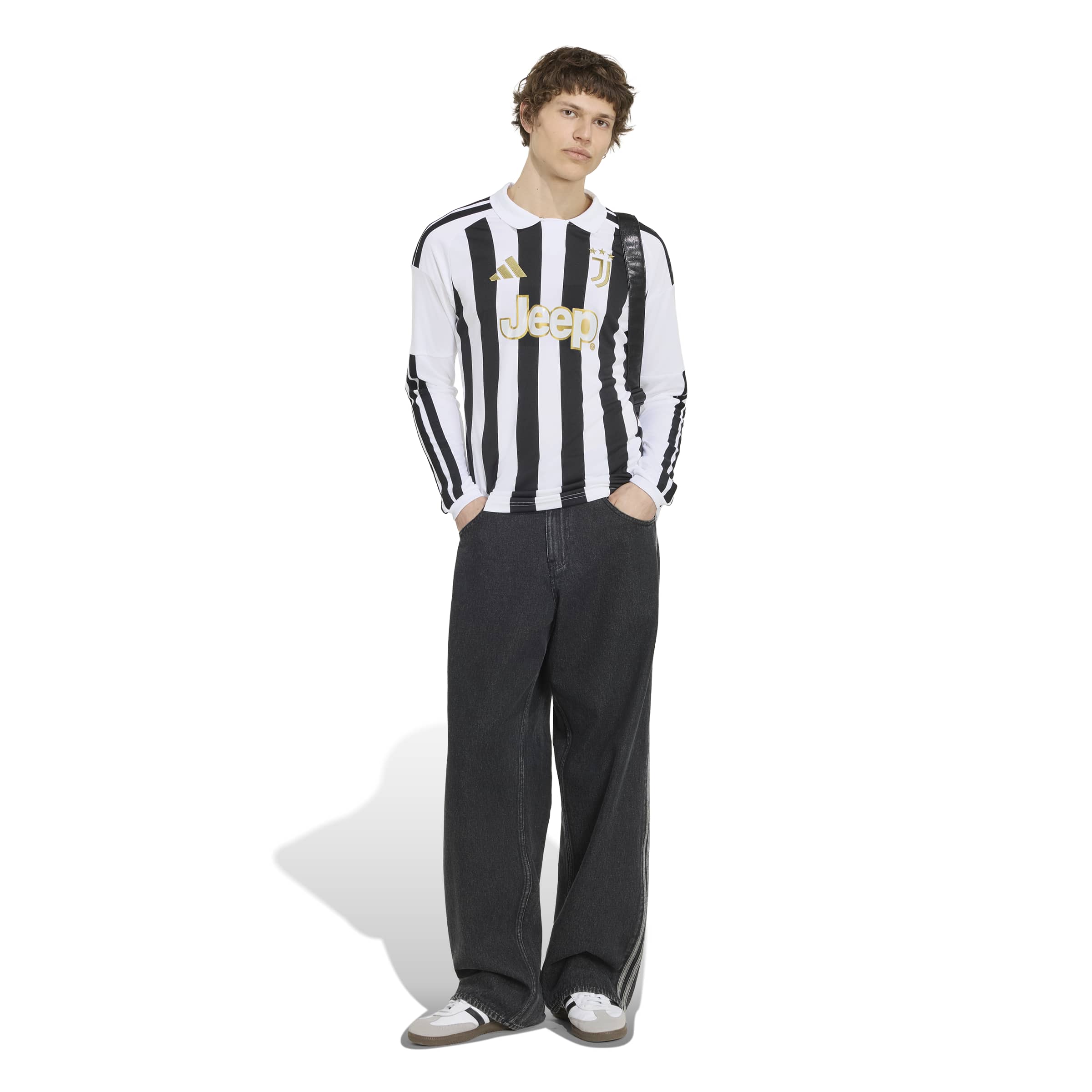 Juventus 26/27 Home L/S Football Shirt - Image 2