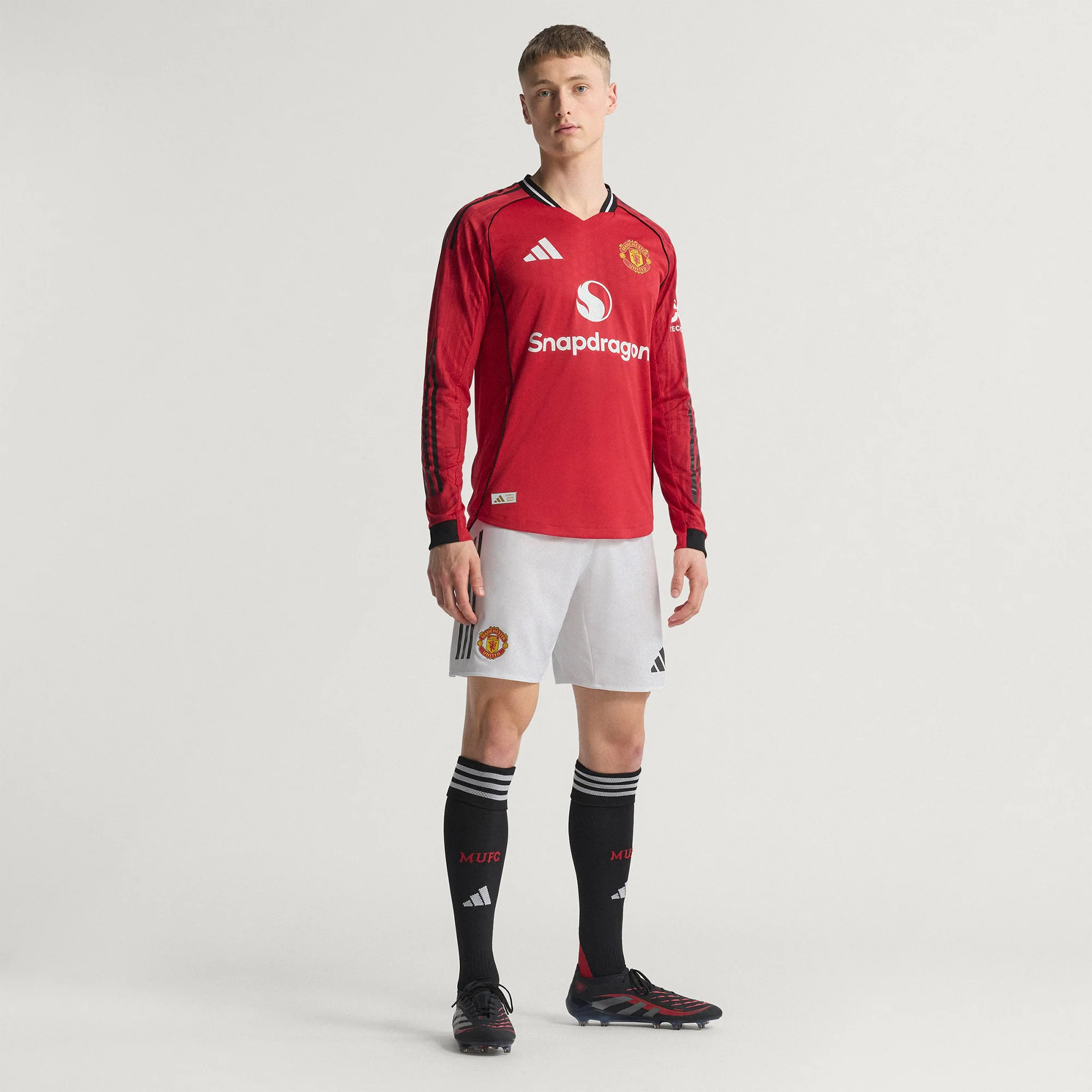 Man Utd 25/26 Home Authentic L/S Football Shirt - Image 9