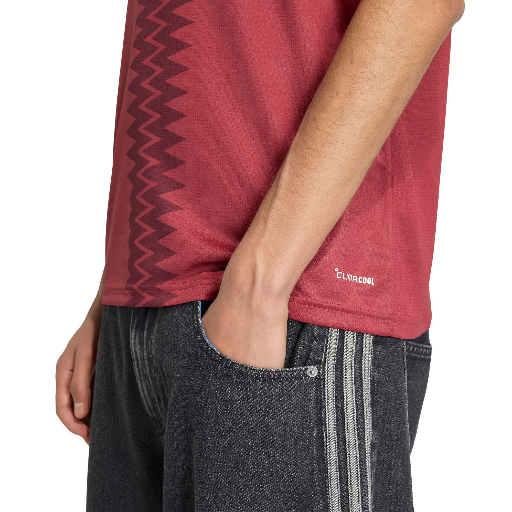 Qatar 26 Home Football Shirt - Image 4