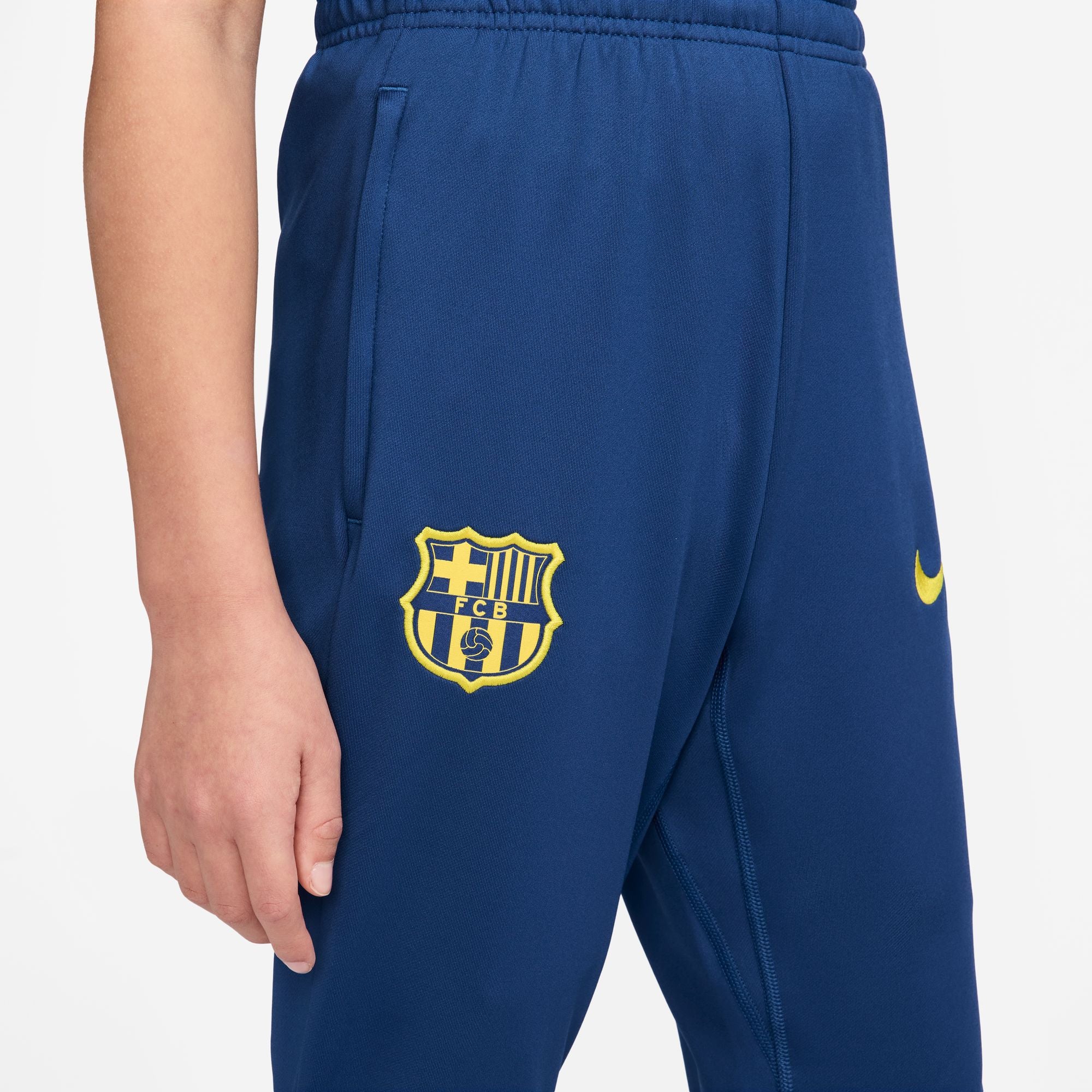 Barcelona Strike Training Pants Jnr - Image 3
