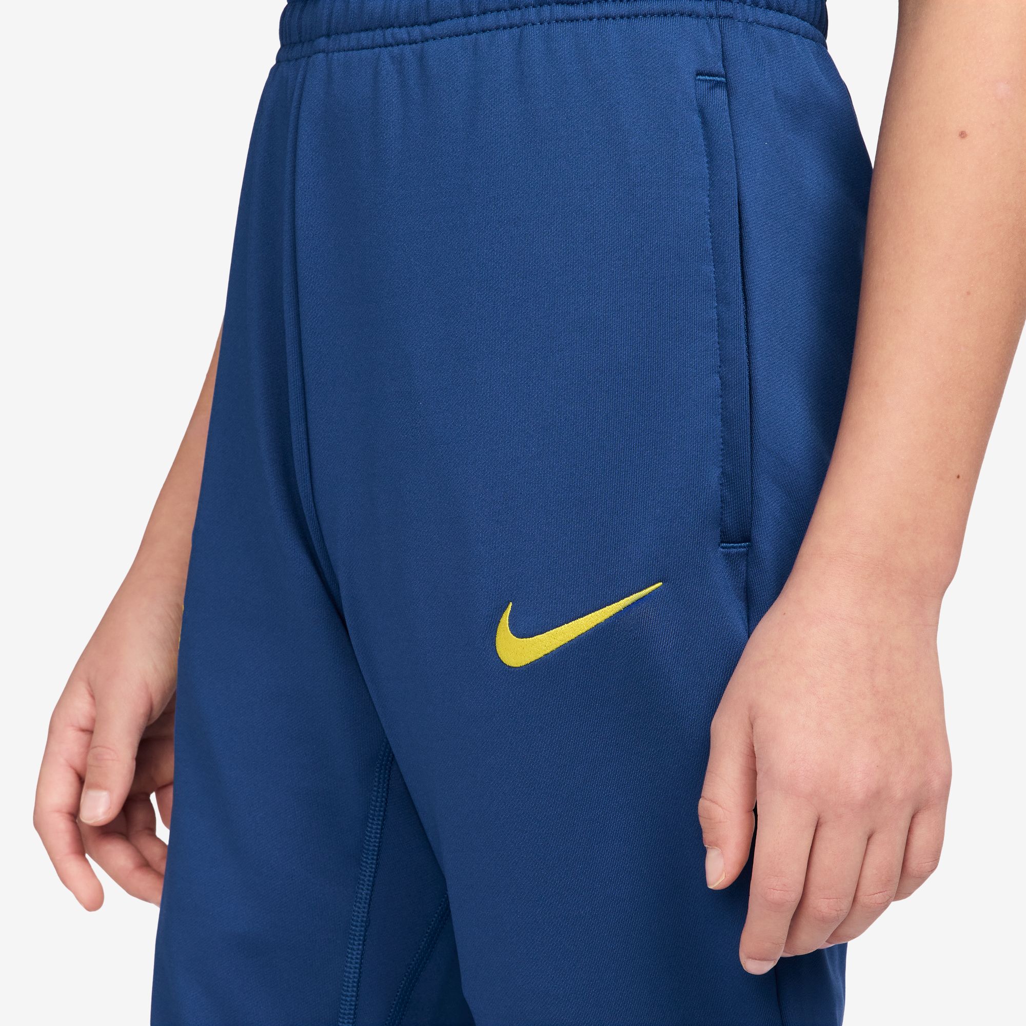 Barcelona Strike Training Pants Jnr - Image 5
