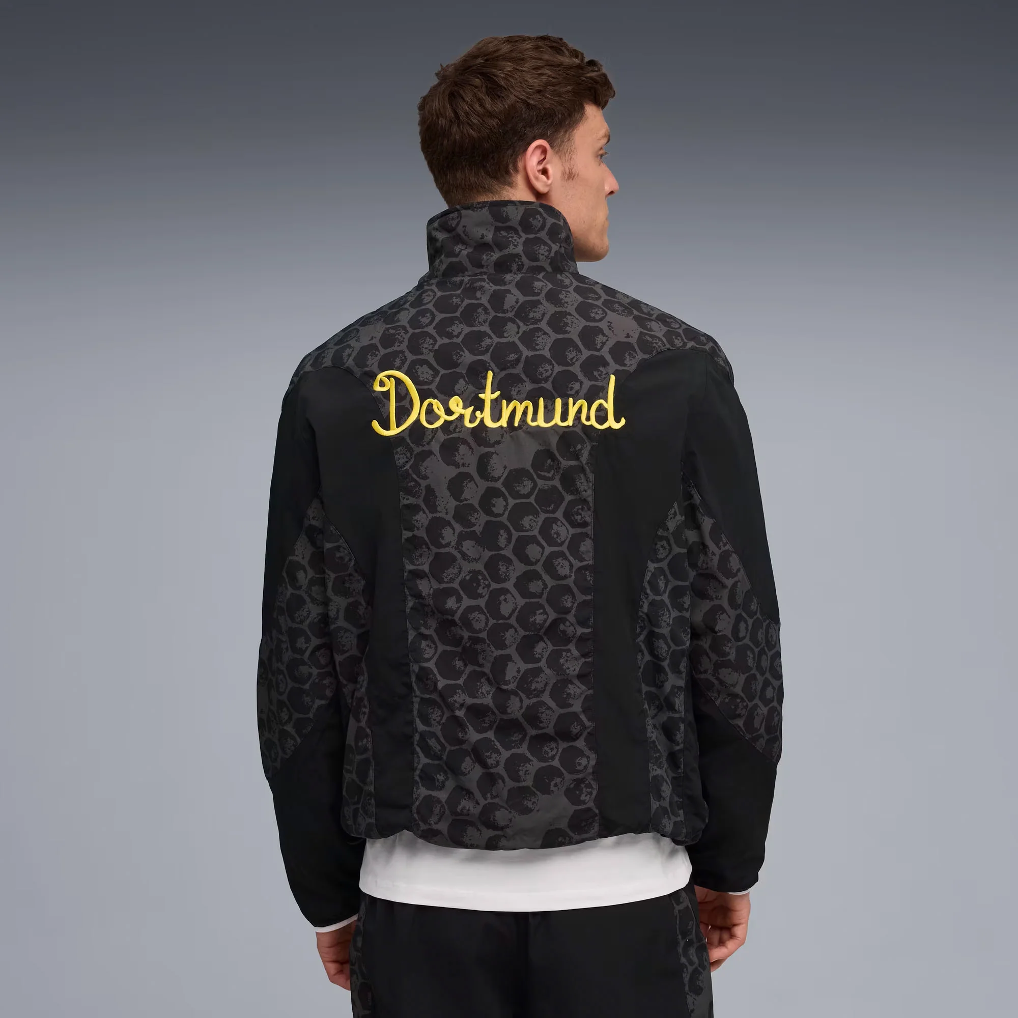 Borussia Dortmund KS Club World Cup 25 Reversible Jacket - Image 4