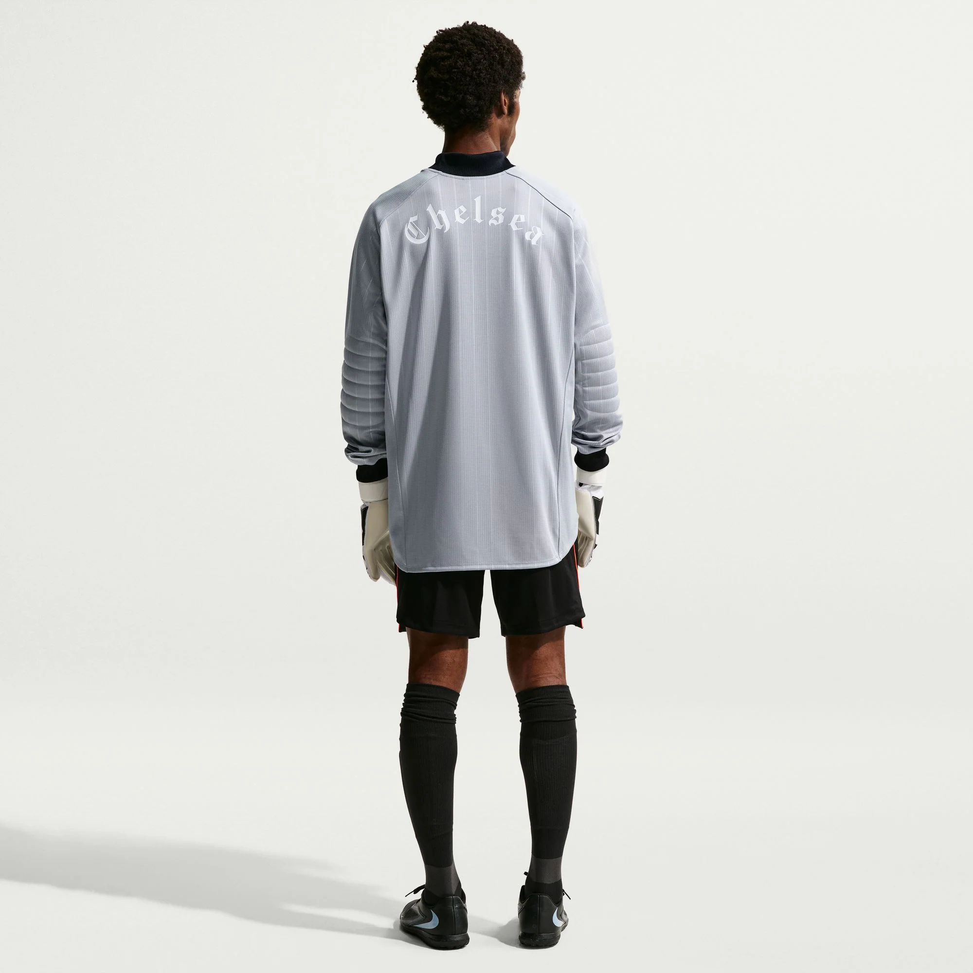Chelsea 25/26 Long Sleeve GK Football Shirt - Image 3