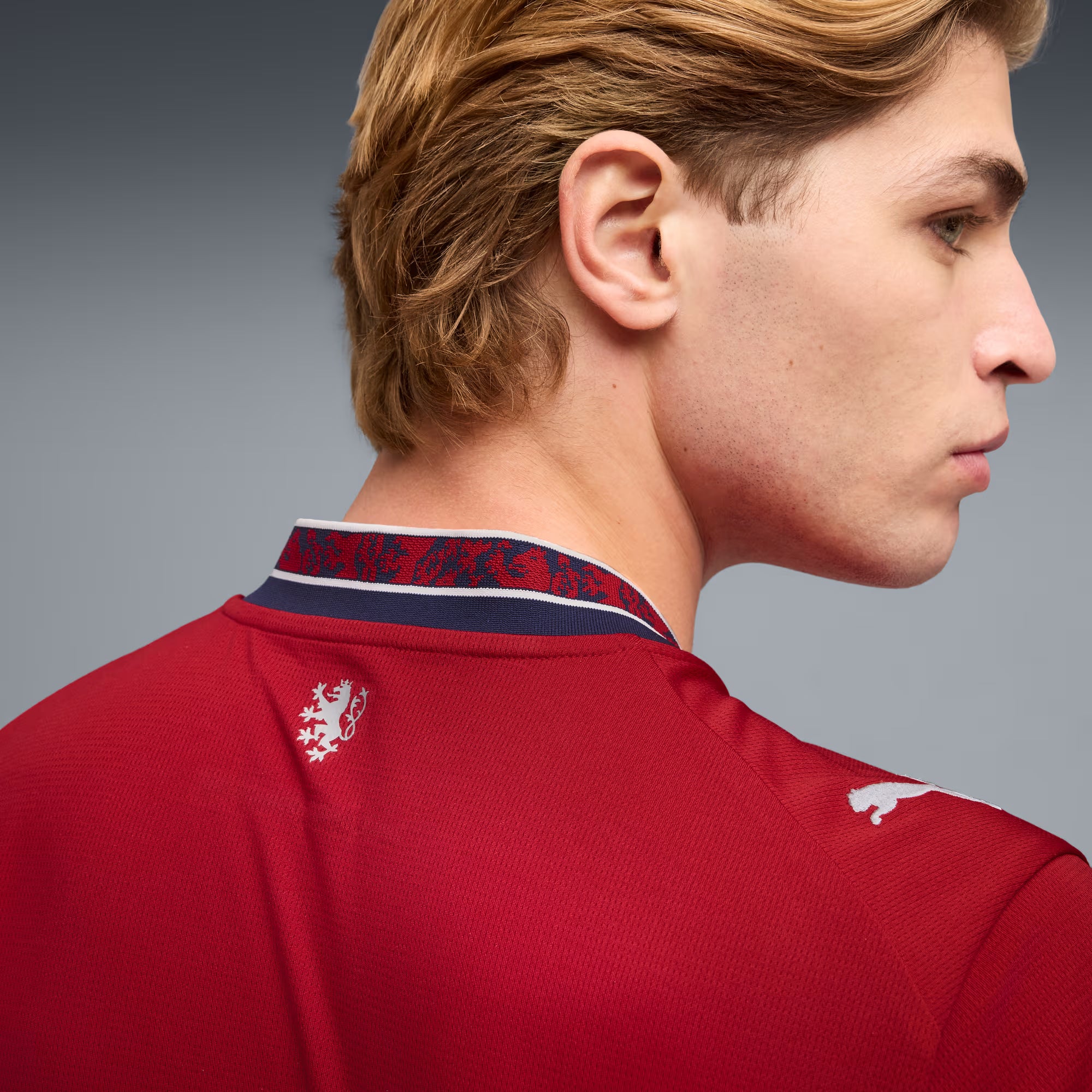 Czech Republic 26 Home Football Shirt - Image 5