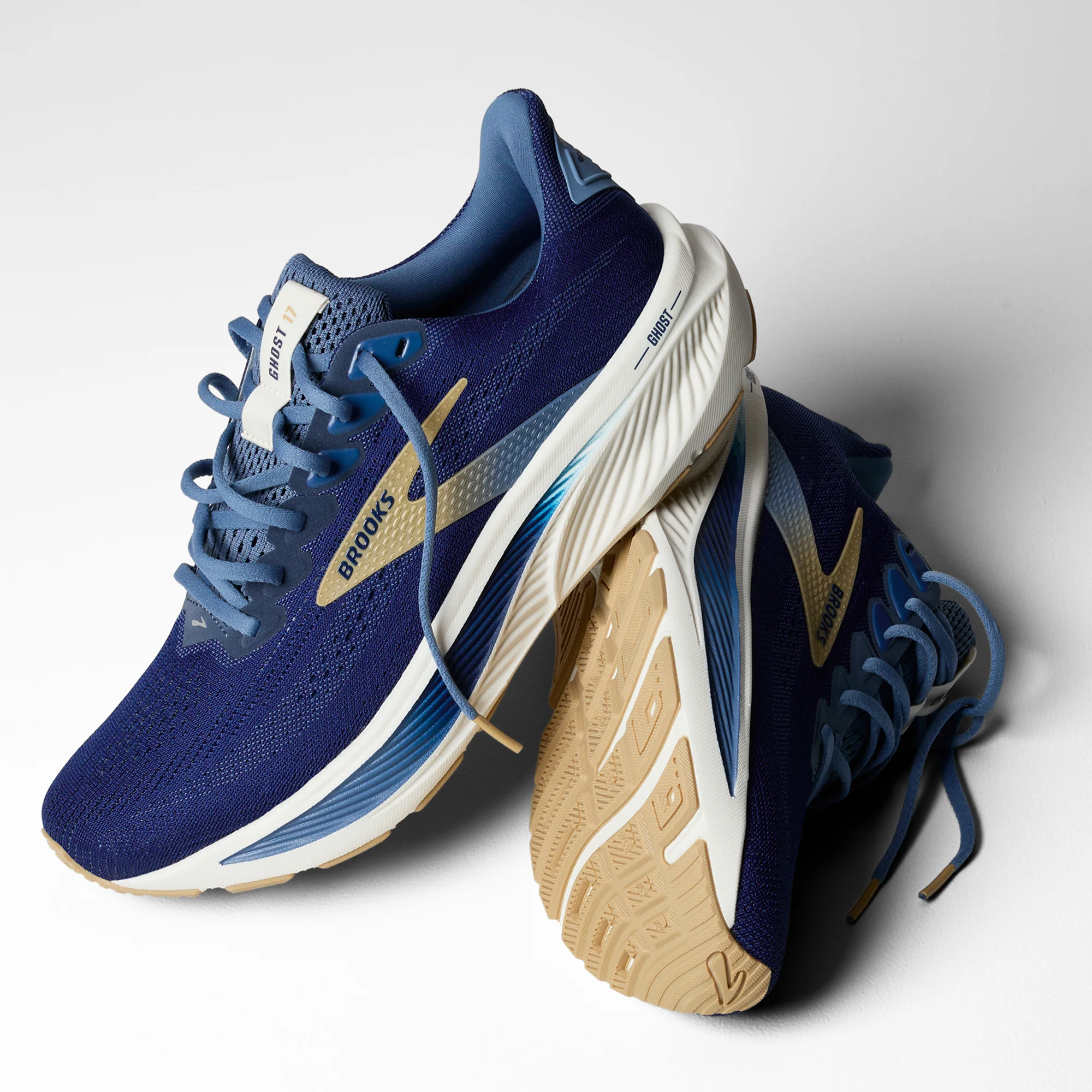Ghost 17 Running Shoes - Image 9