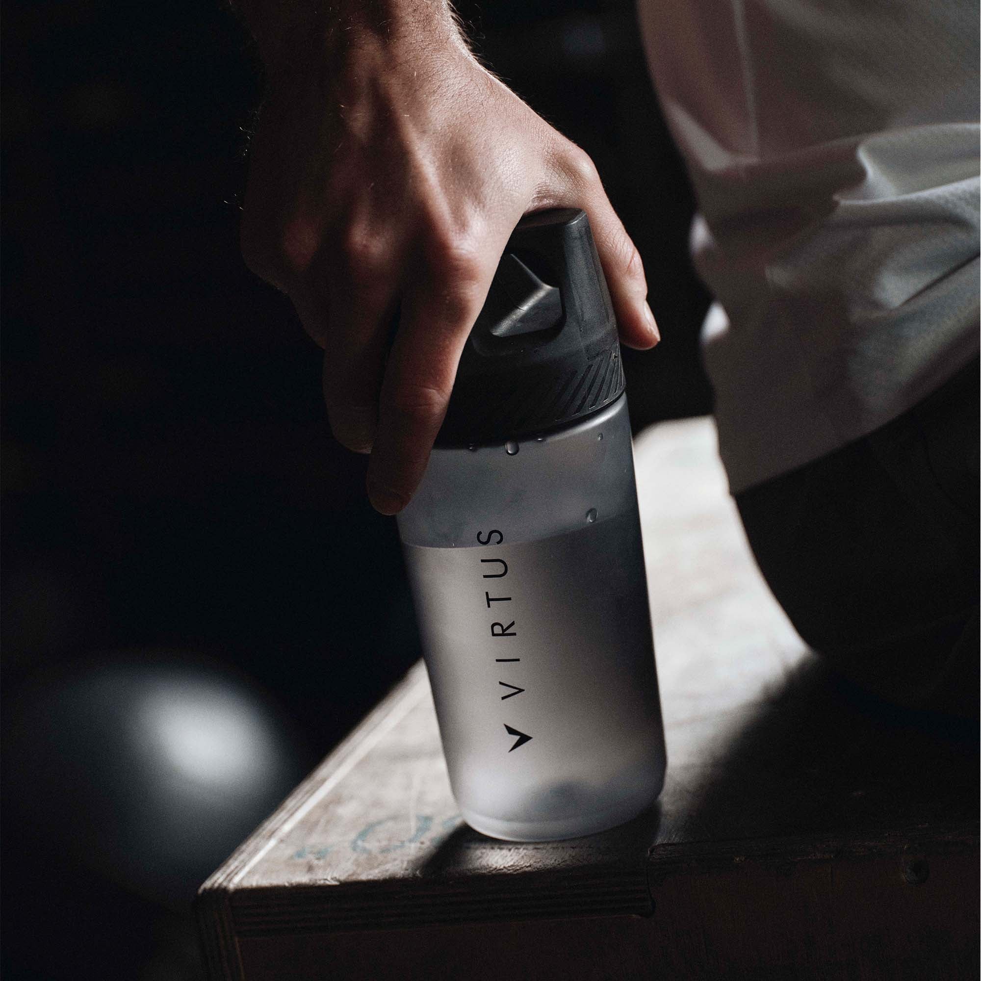 Graeme Water Bottle - Image 4
