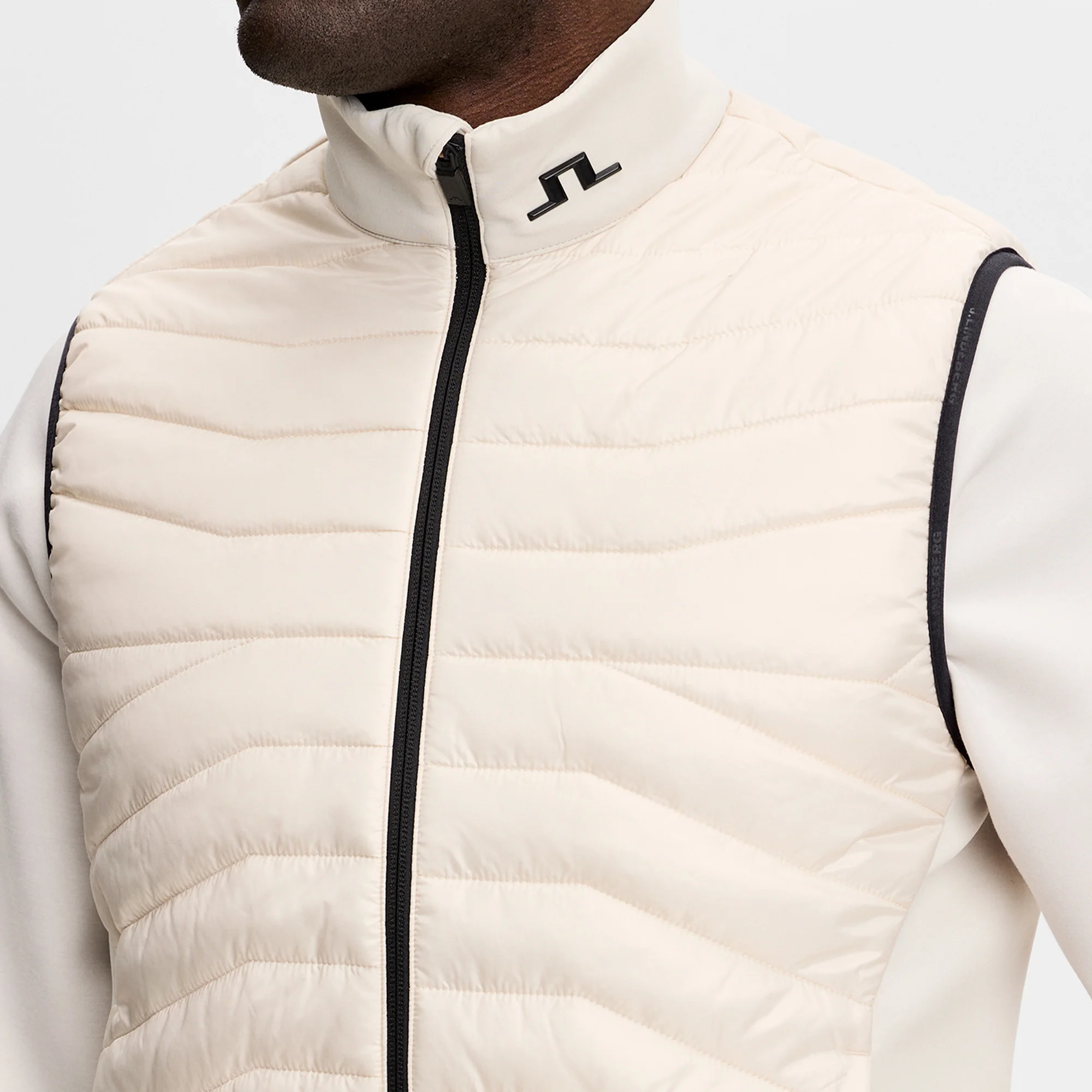 Heyden Quilt Hybrid Vest - Image 5