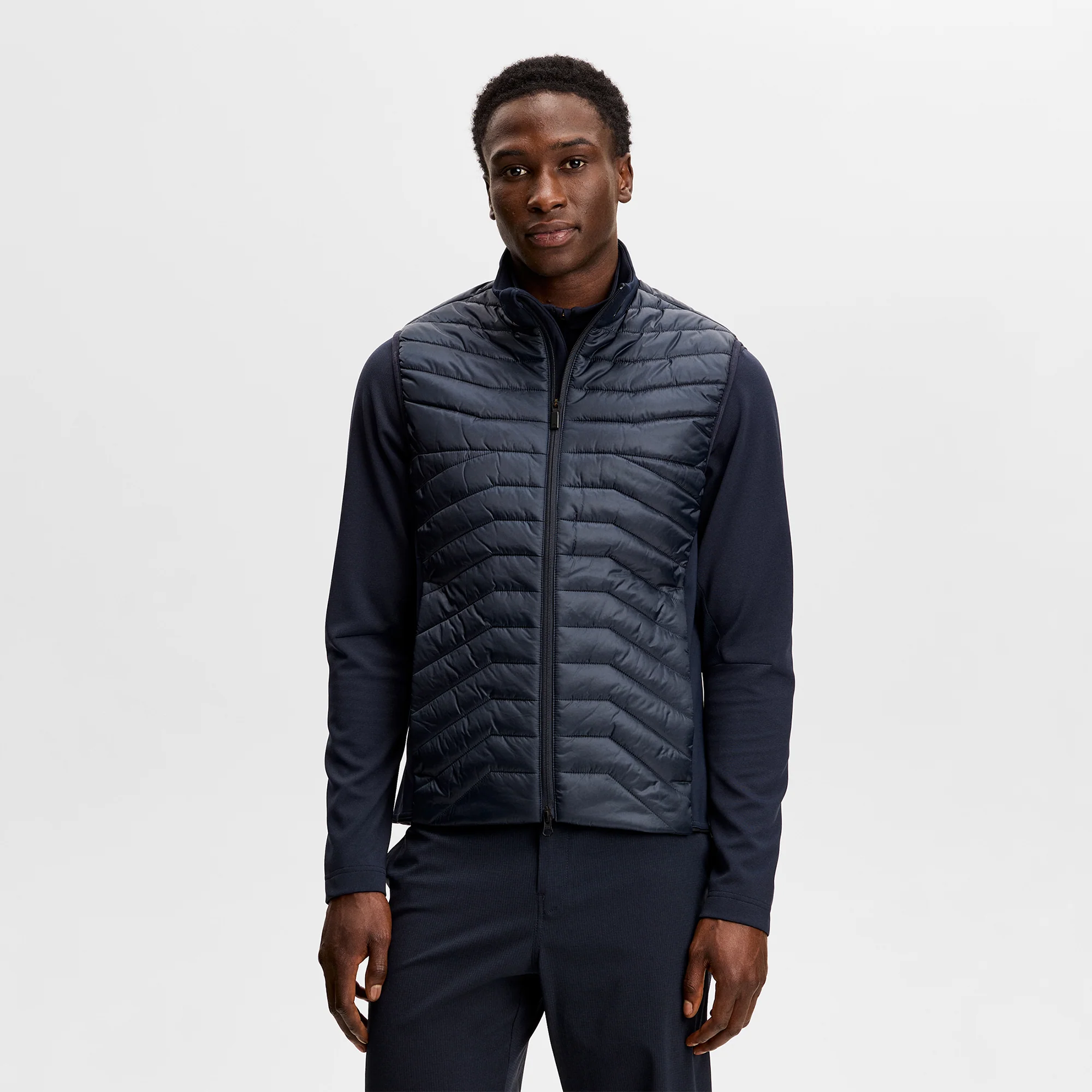 Heyden Quilt Hybrid Vest - Image 2