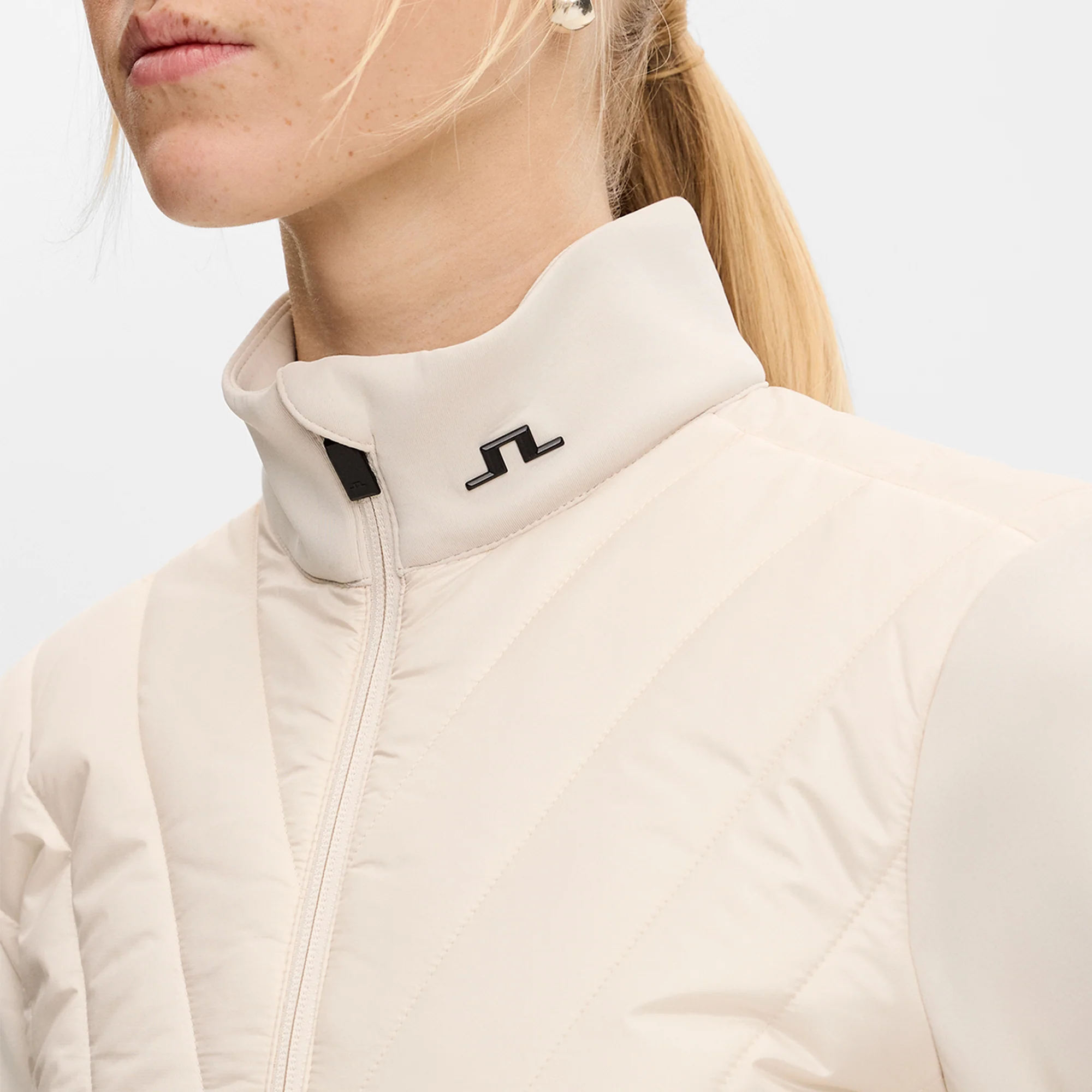 Holma Quilt Hybrid Golf Jacket Womens - Image 4