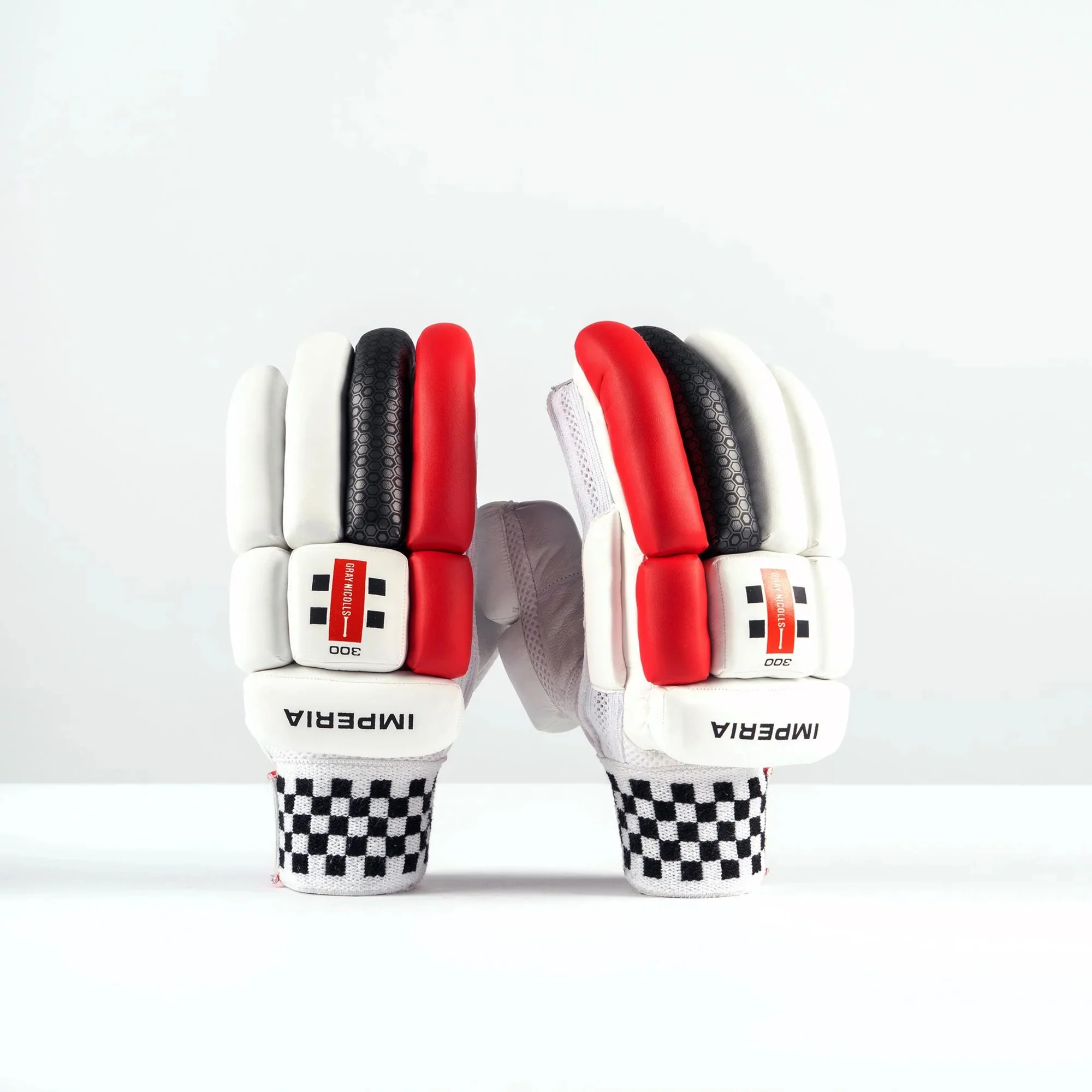 Imperia 1.0 300 Junior Cricket Gloves