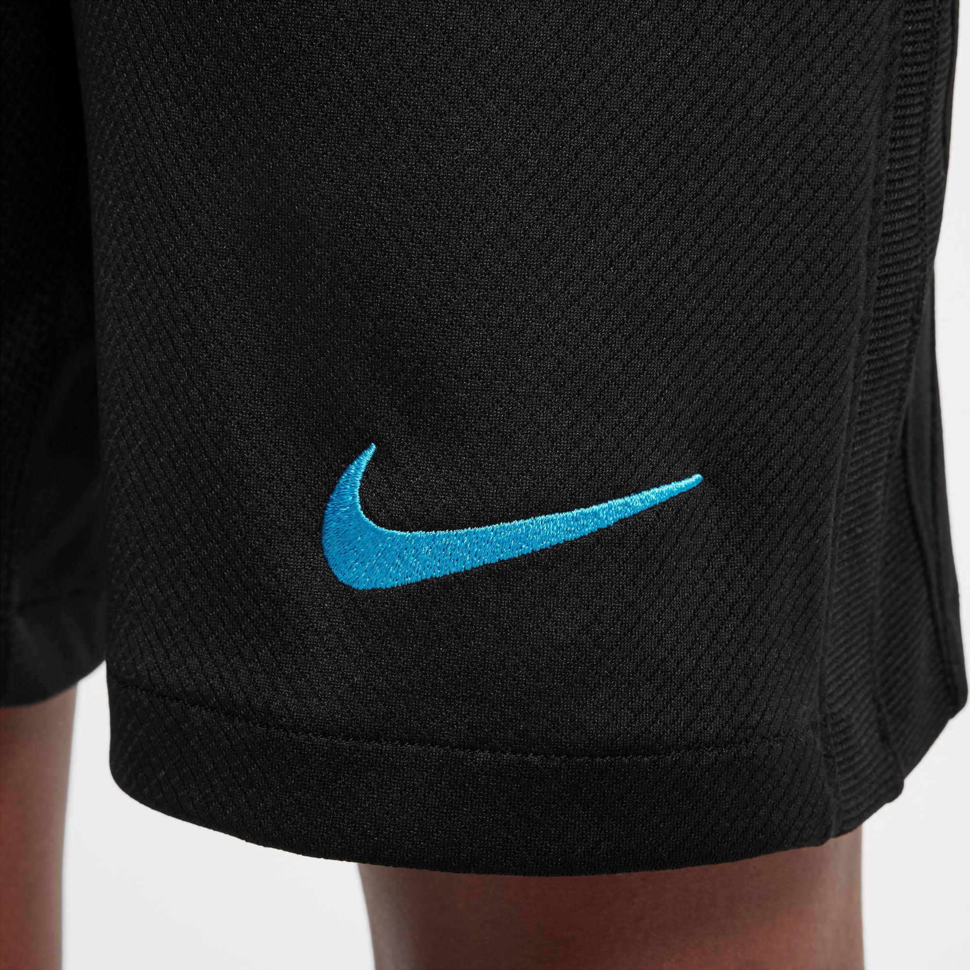 Inter Milan 25/26 Home Football Shorts Jnr - Image 6