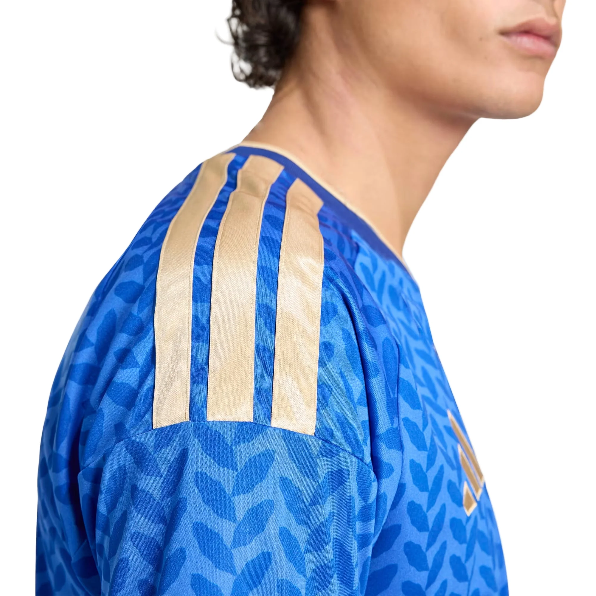 Italy 26 Home Football Shirt - Image 5