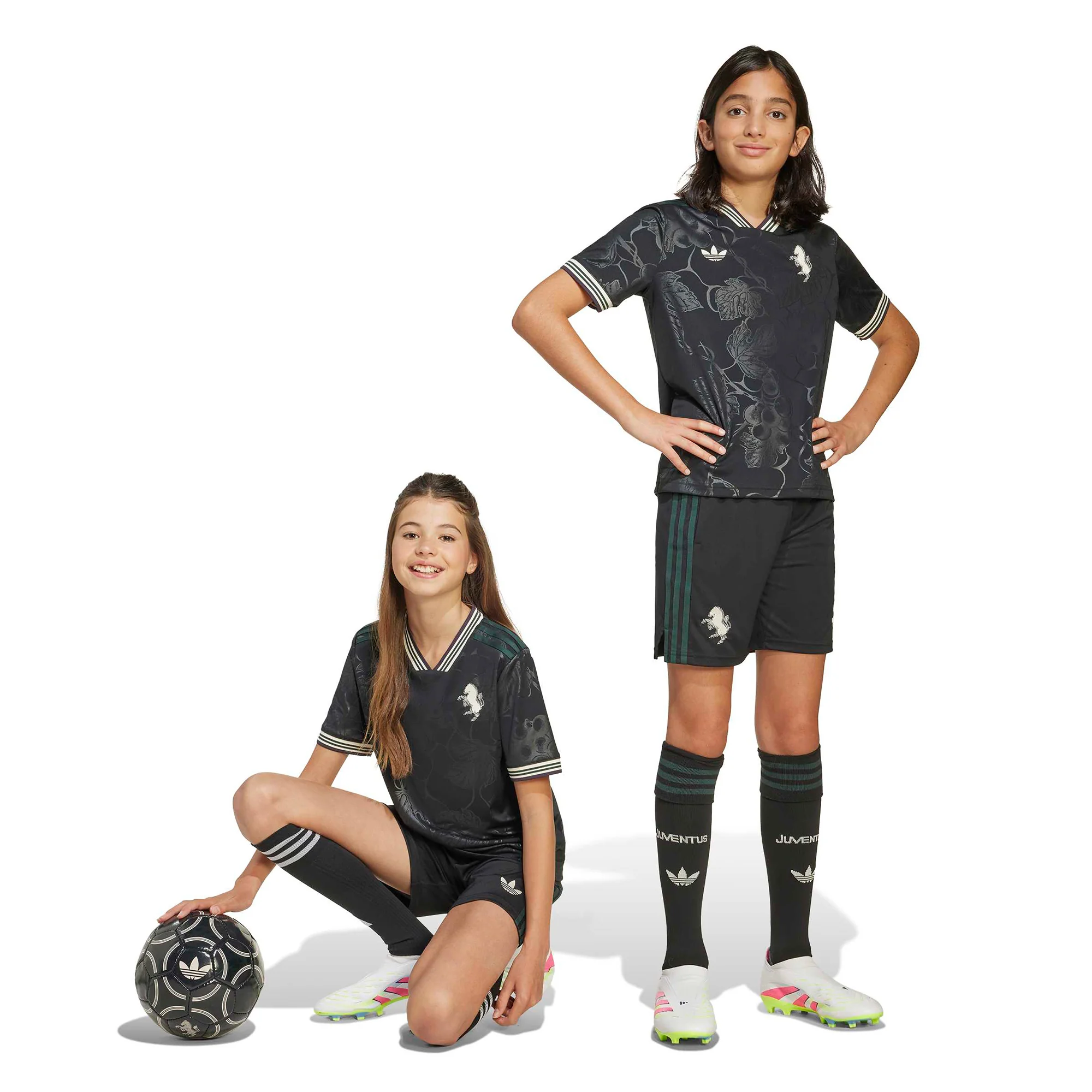Juventus 25/26 3rd Football Shorts Jnr - Image 7
