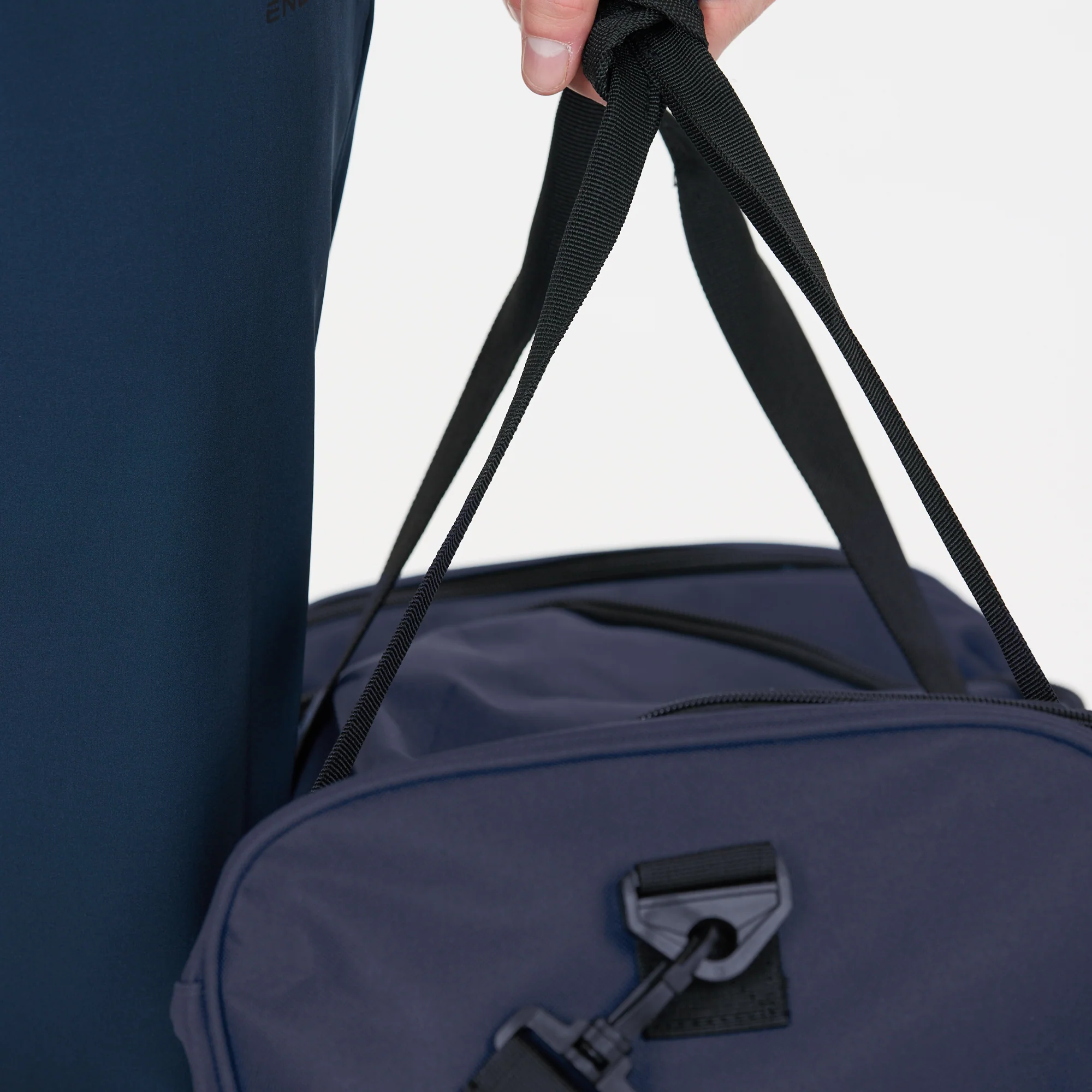 Lanakila 60L Sports Bag - Image 4