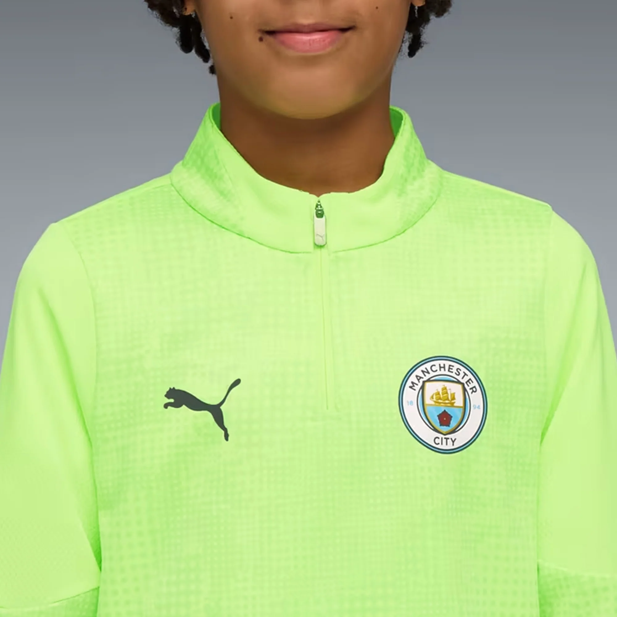 Man City 25/26 Training 1/4 Football Zip Top Jnr - Image 3