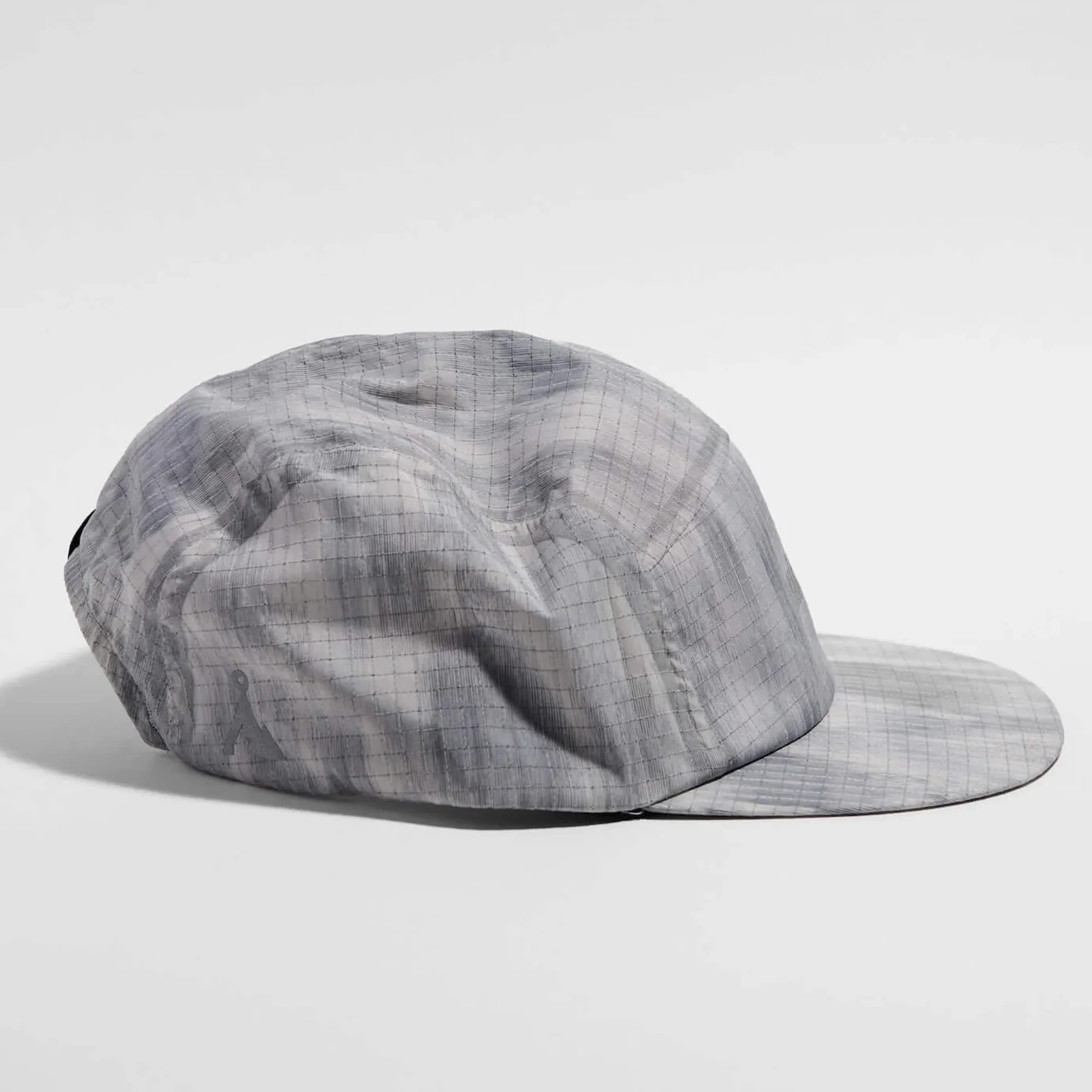 Night Club 2.0 Running Cap - Image 5