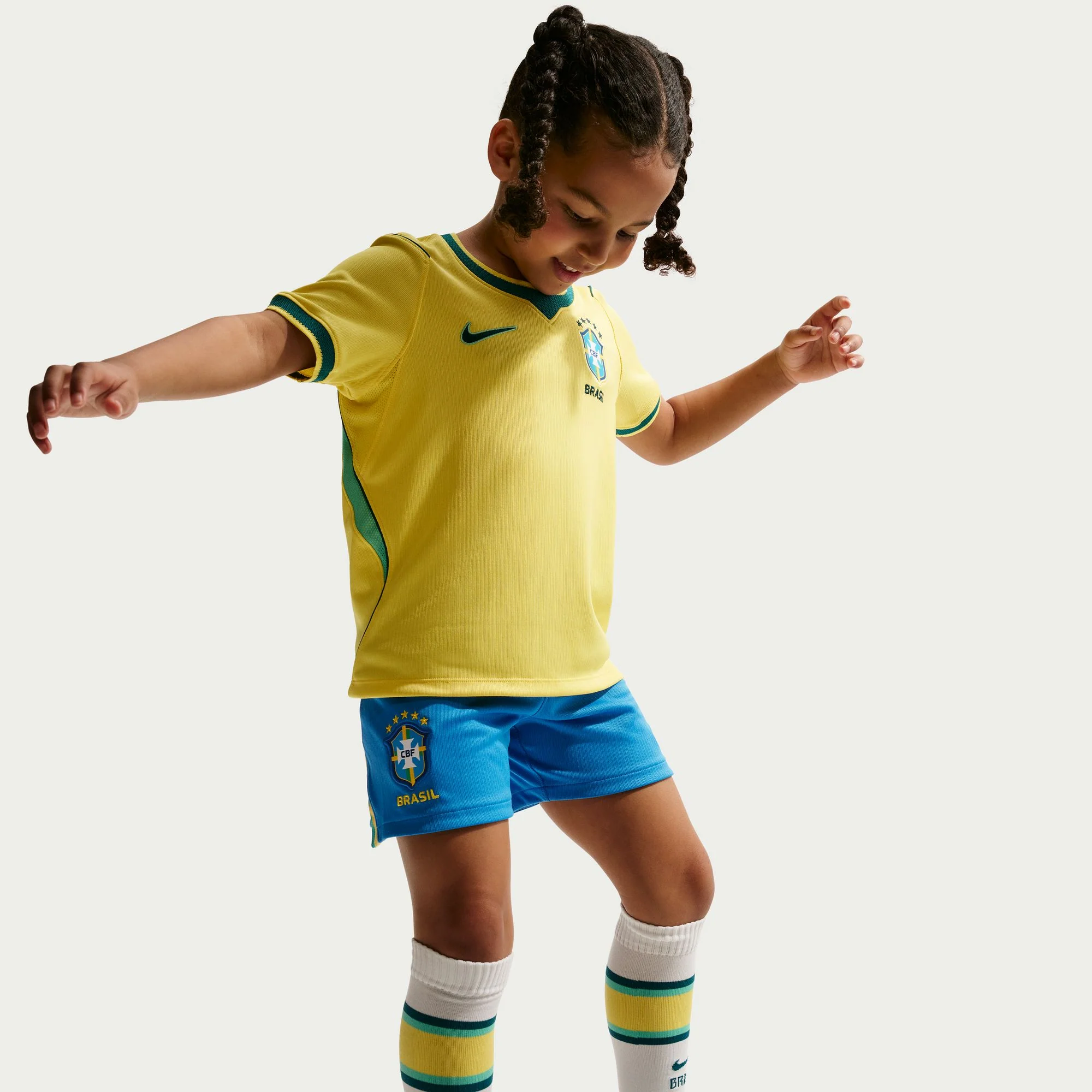 Brazil 26 Home Football Mini Kit - Image 3
