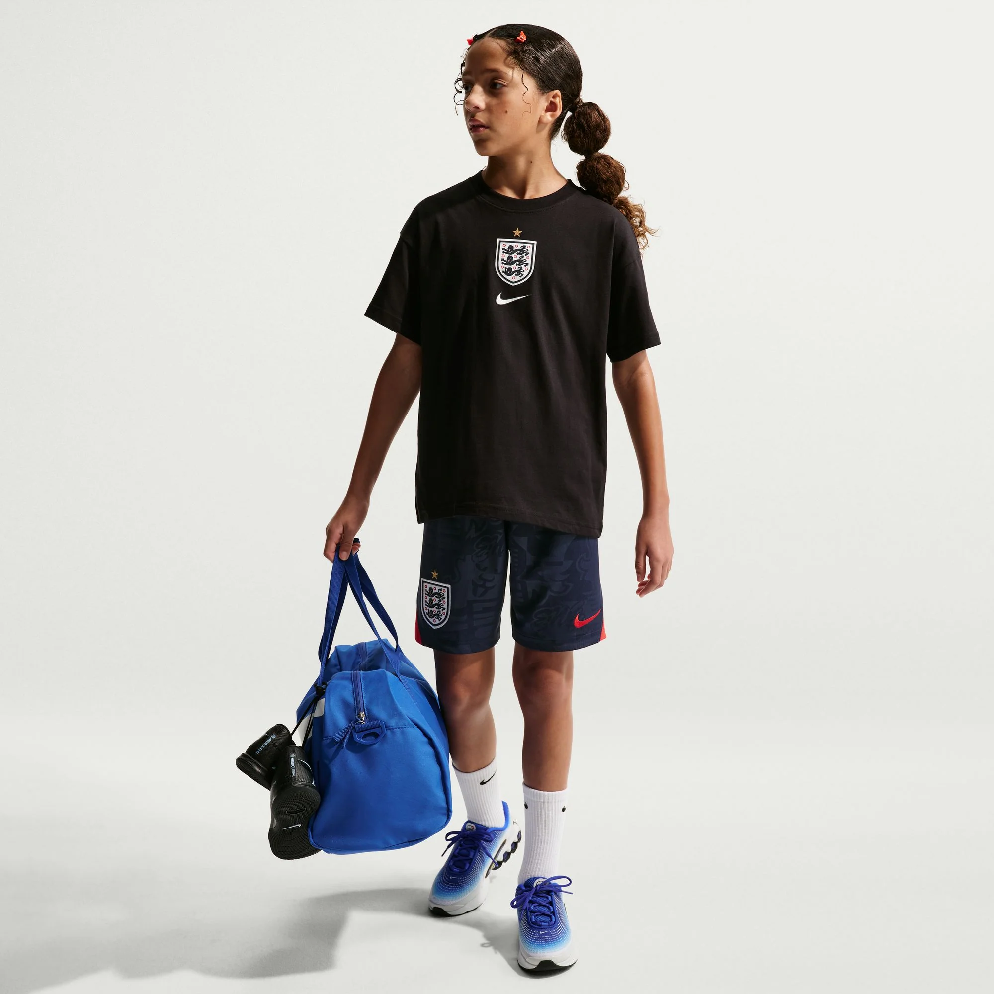 England 26 Away Football Shorts Jnr - Image 2