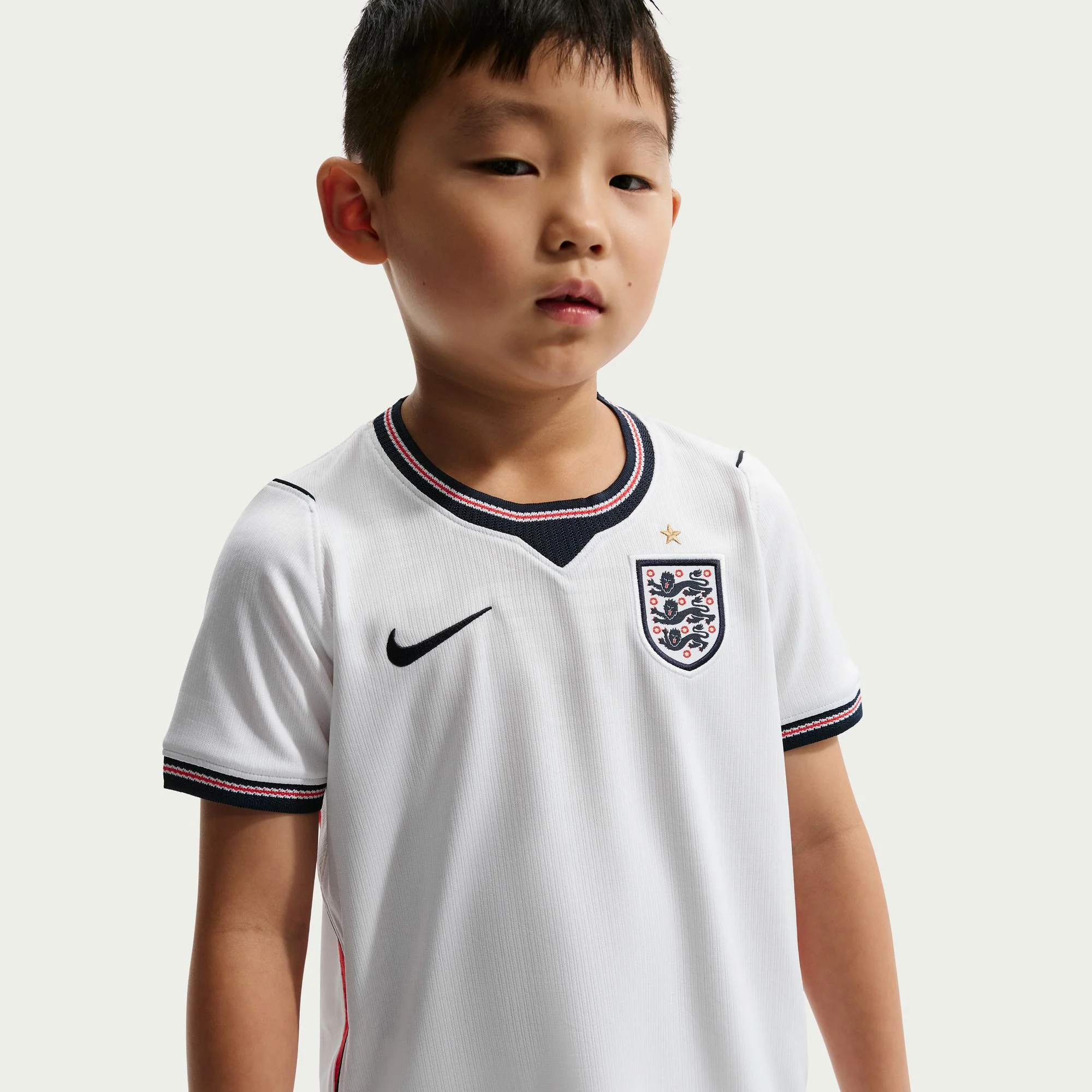 England 26 Home Football Mini Kit - Image 2