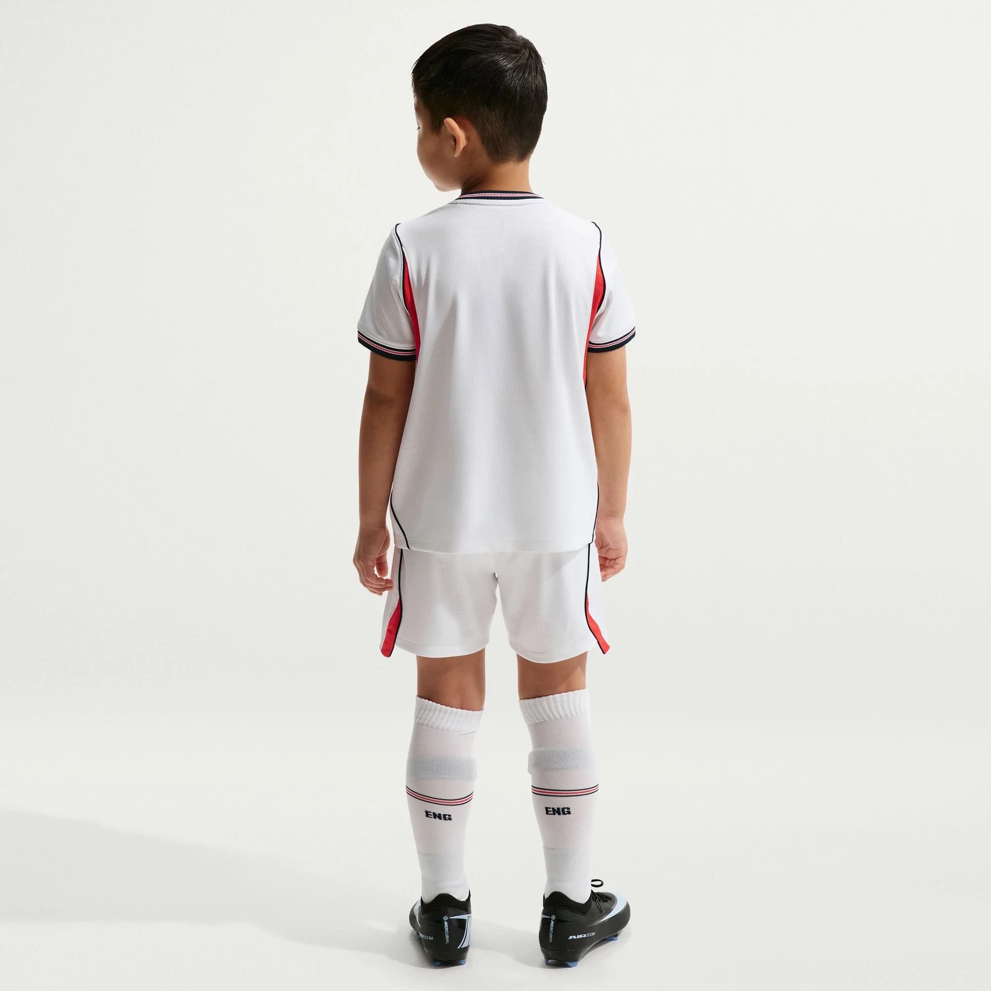England 26 Home Football Mini Kit - Image 3