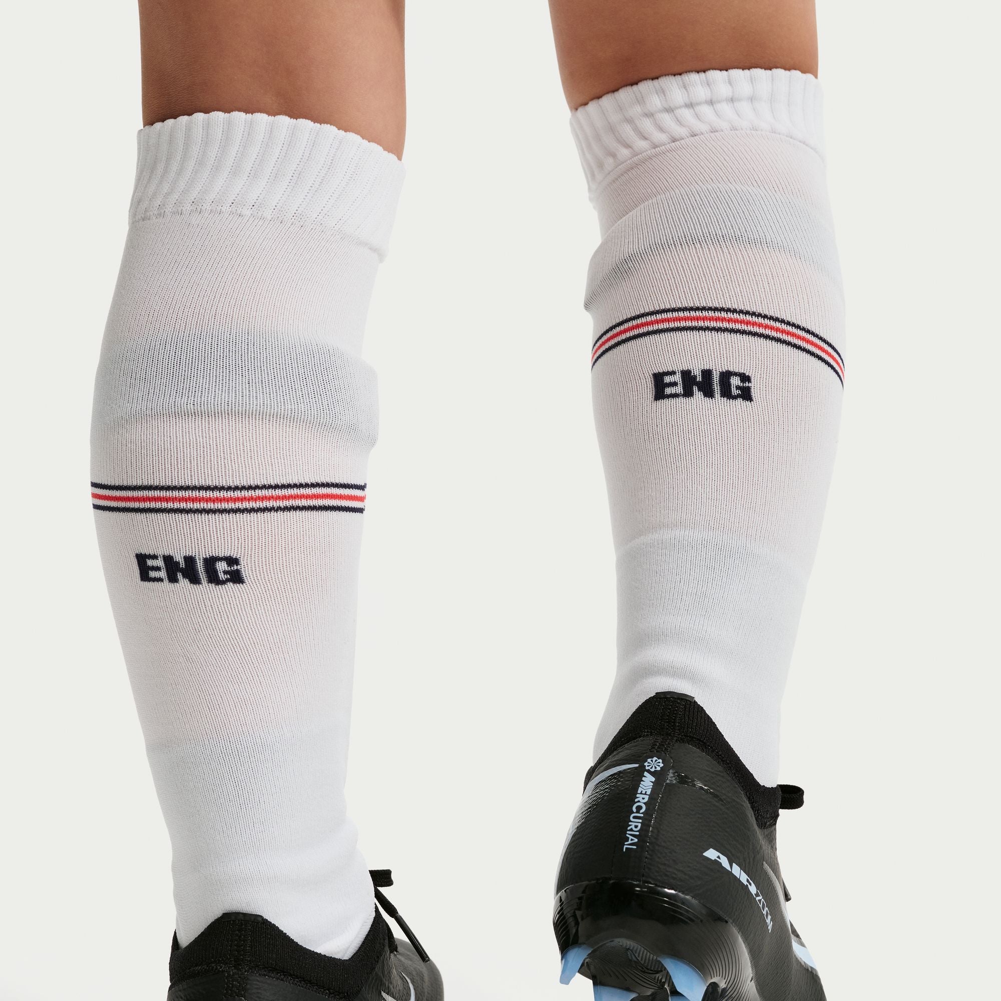 England 26 Home Football Mini Kit - Image 8