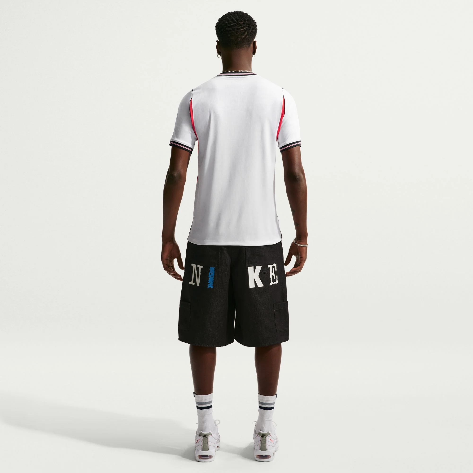 England 26 Home Football Shirt - Image 3