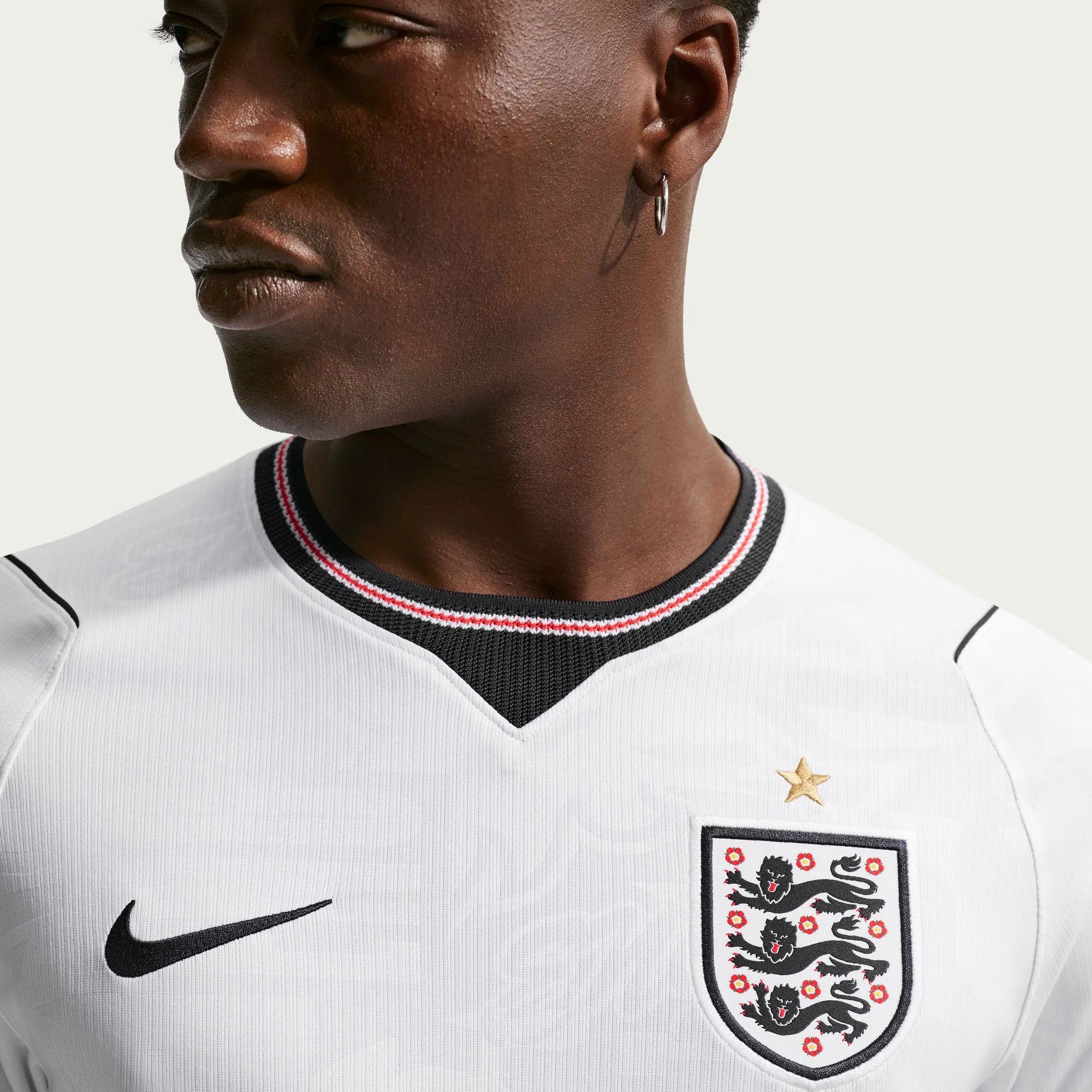 England 26 Home Football Shirt - Image 4