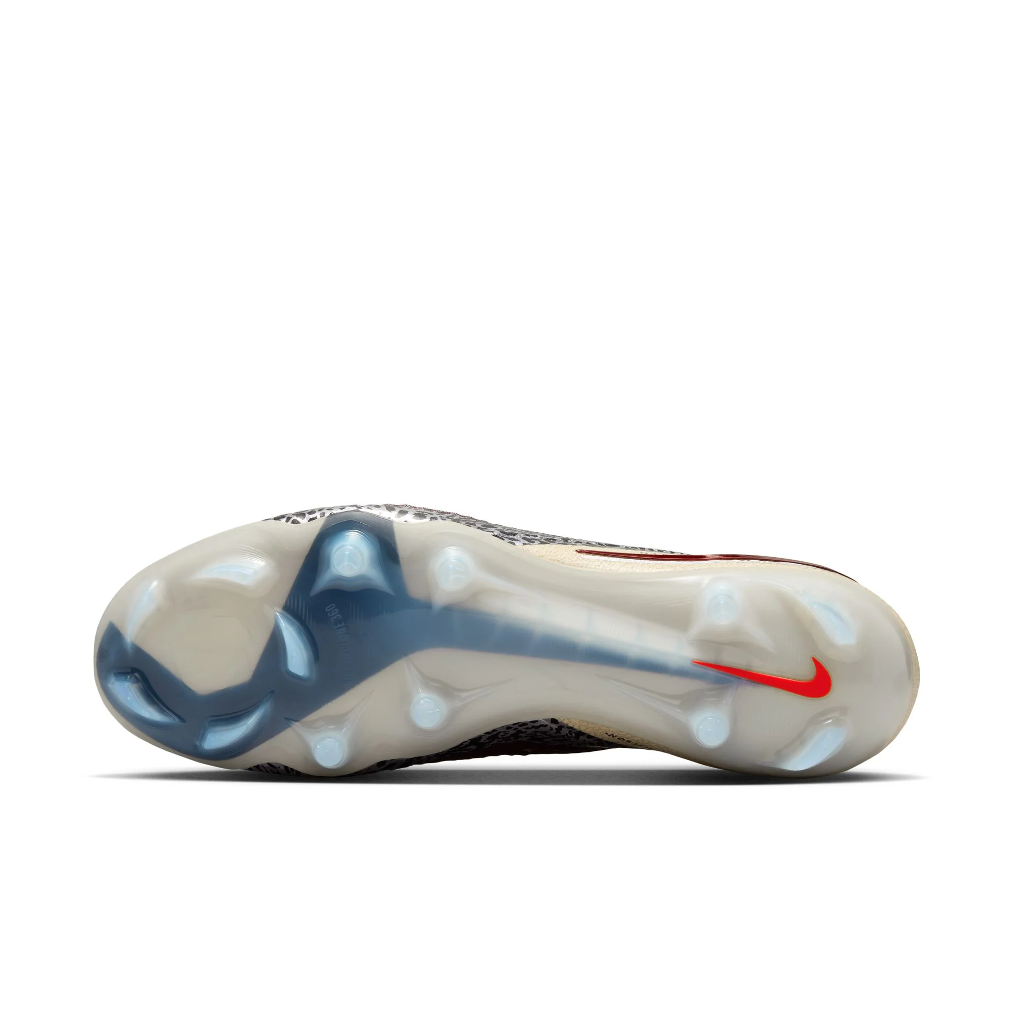 Nike United Phantom 6 Low Elite FG Football Boots - Image 3