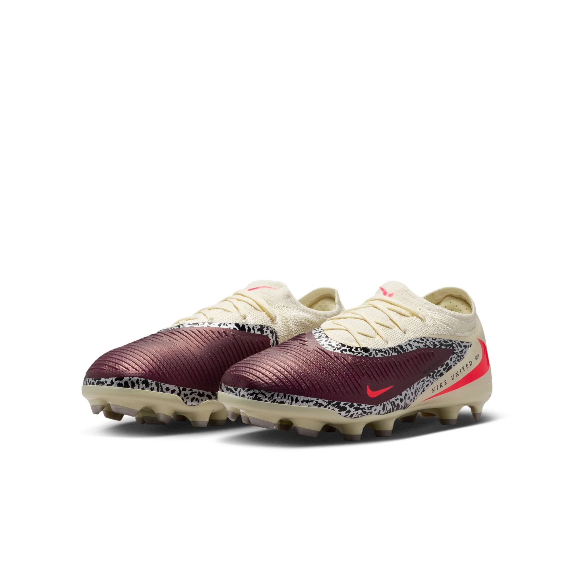 Nike United Phantom 6 Low Pro MG Jnr Football Boots - Image 4