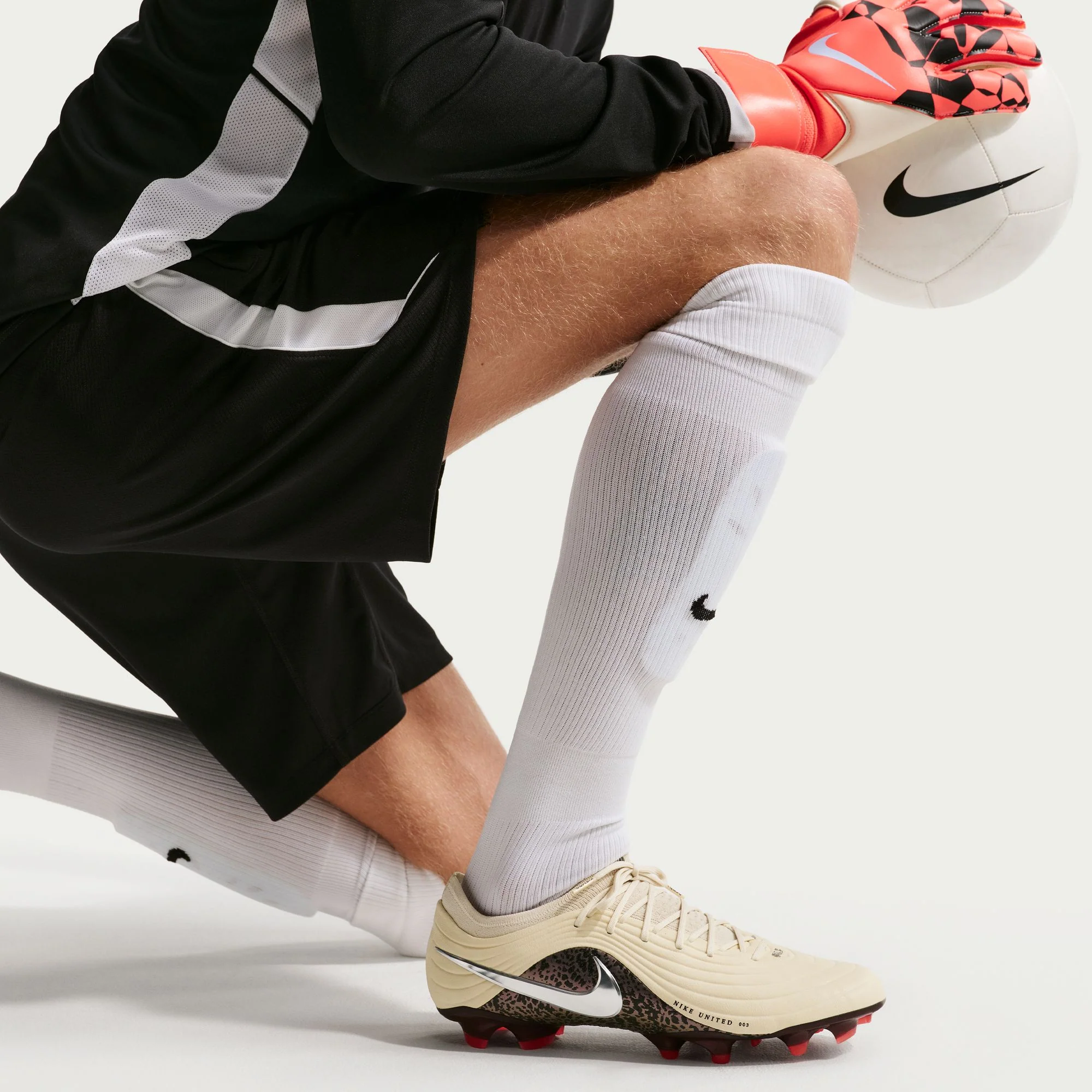 Nike United Tiempo Maestro Elite FG Football Boots - Image 11