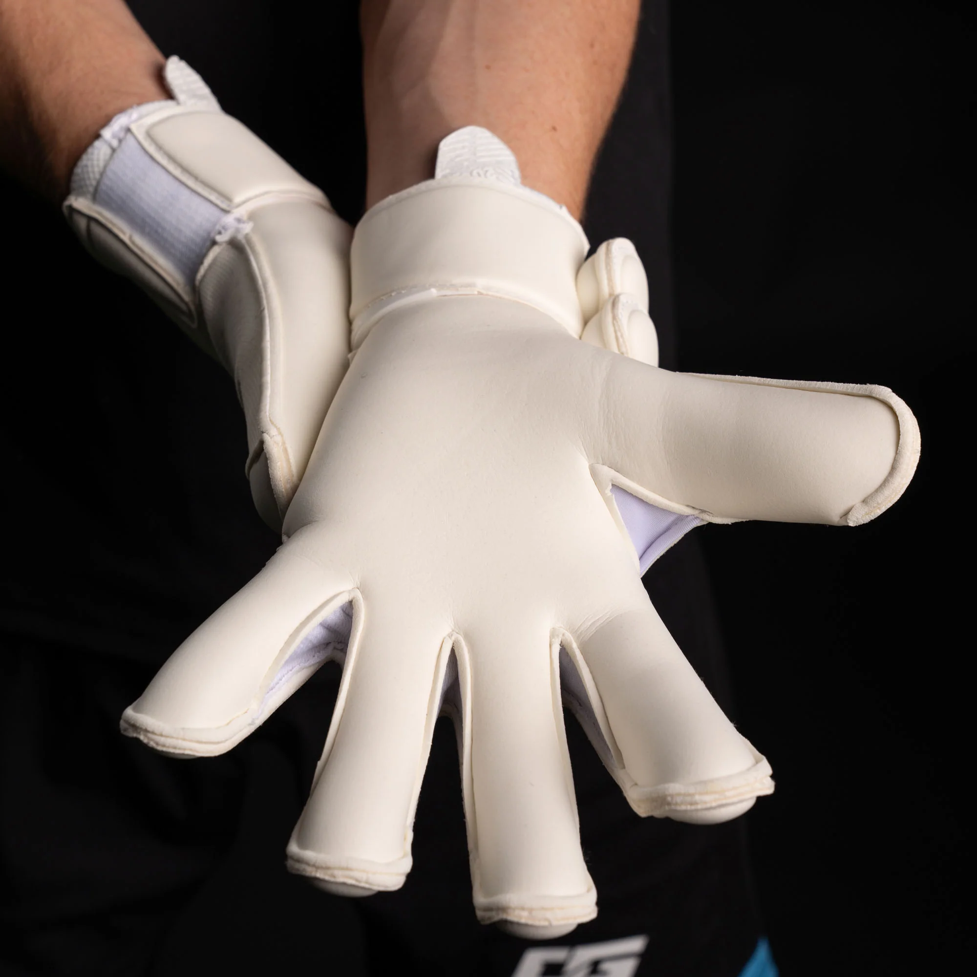 NXT Pro - Contra Hyla GK Gloves - Image 9