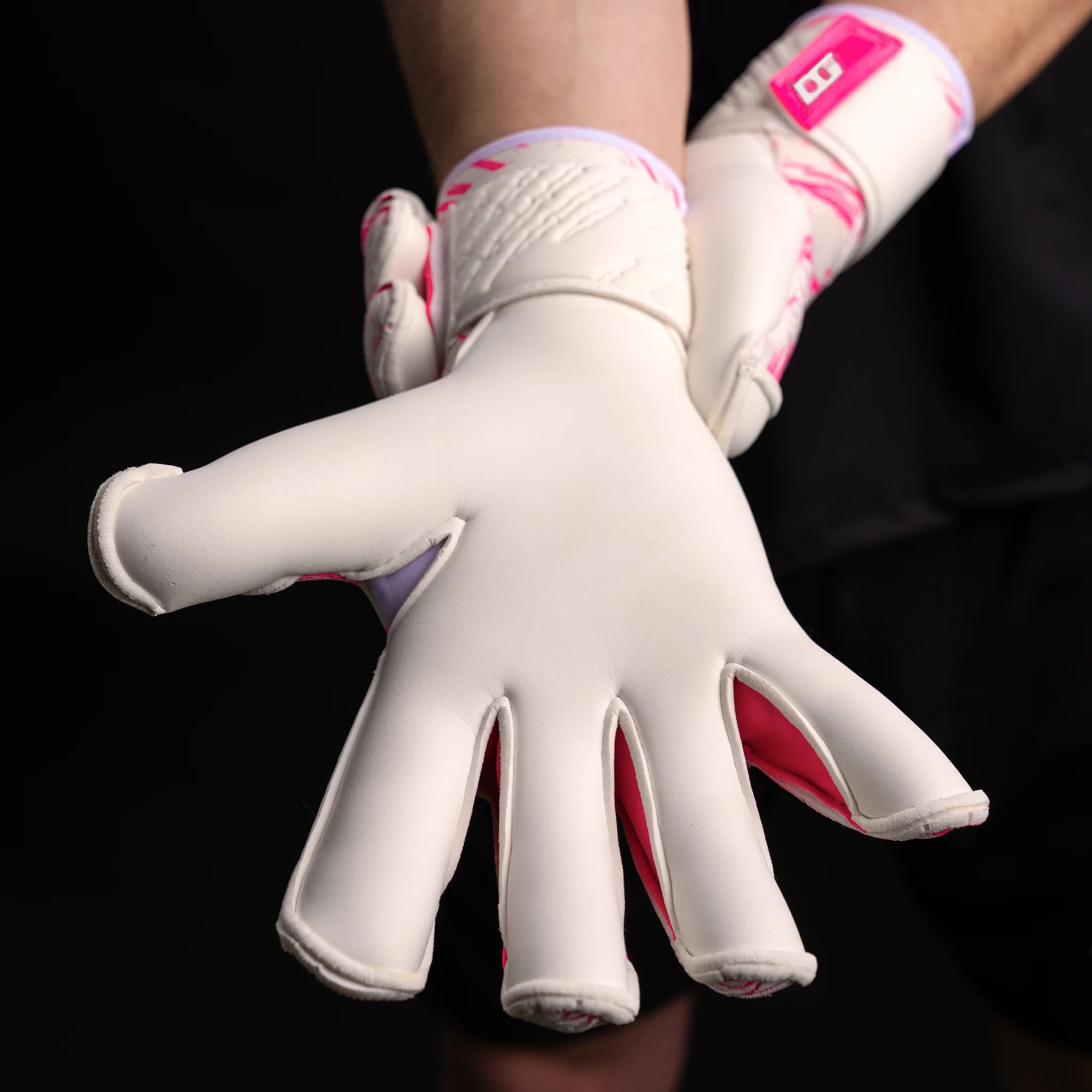 OG1 - Amped Hyla Cut Jnr GK Gloves - Image 3
