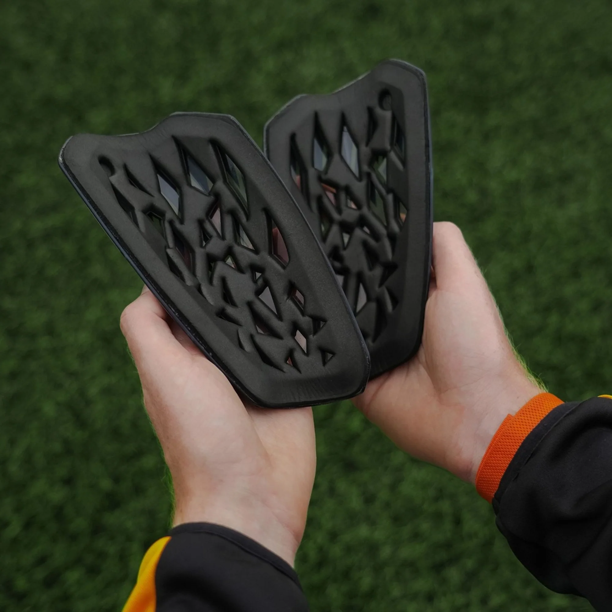 Pro Fusion Flex Shin Guards - Image 3