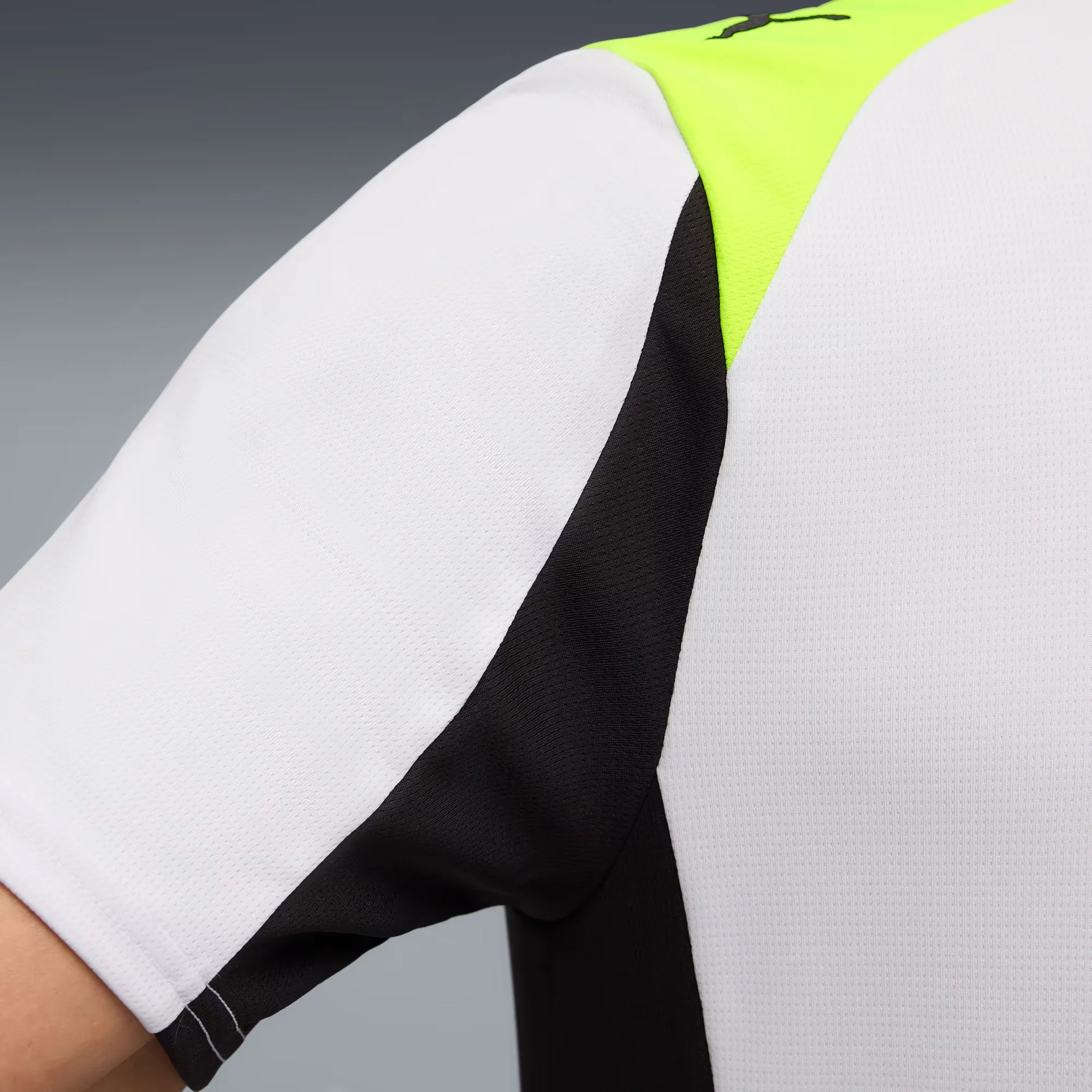 Borussia Dortmund 25/26 Away Football Shirt - Image 5
