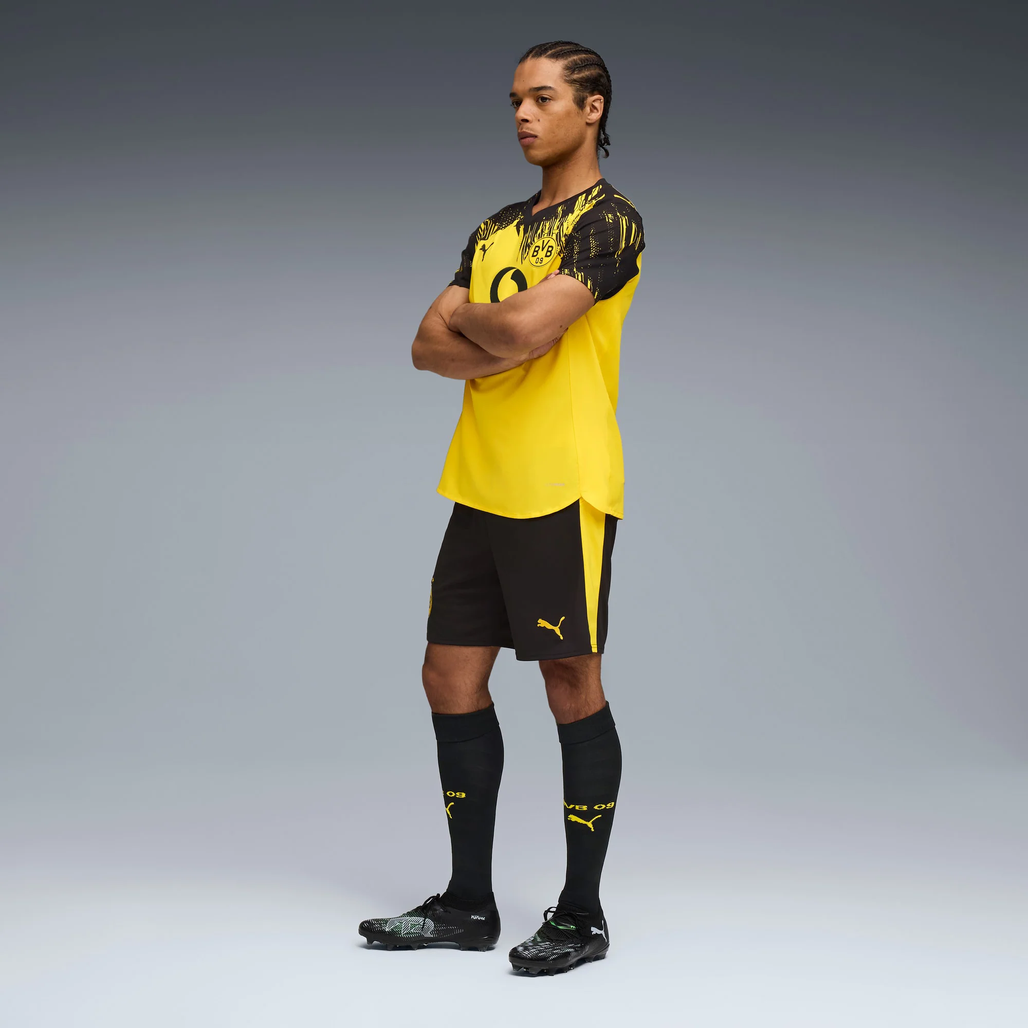 Borussia Dortmund 25/26 Home Football Shorts - Image 3