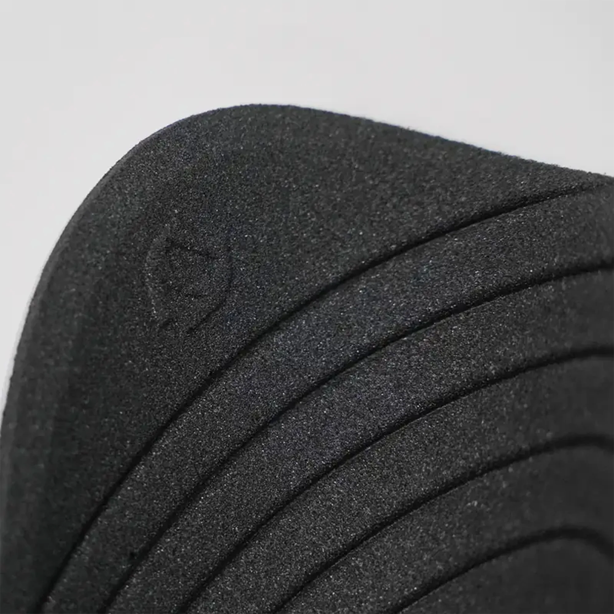 SAK Morph Mirage Football Shin Guards - Image 4