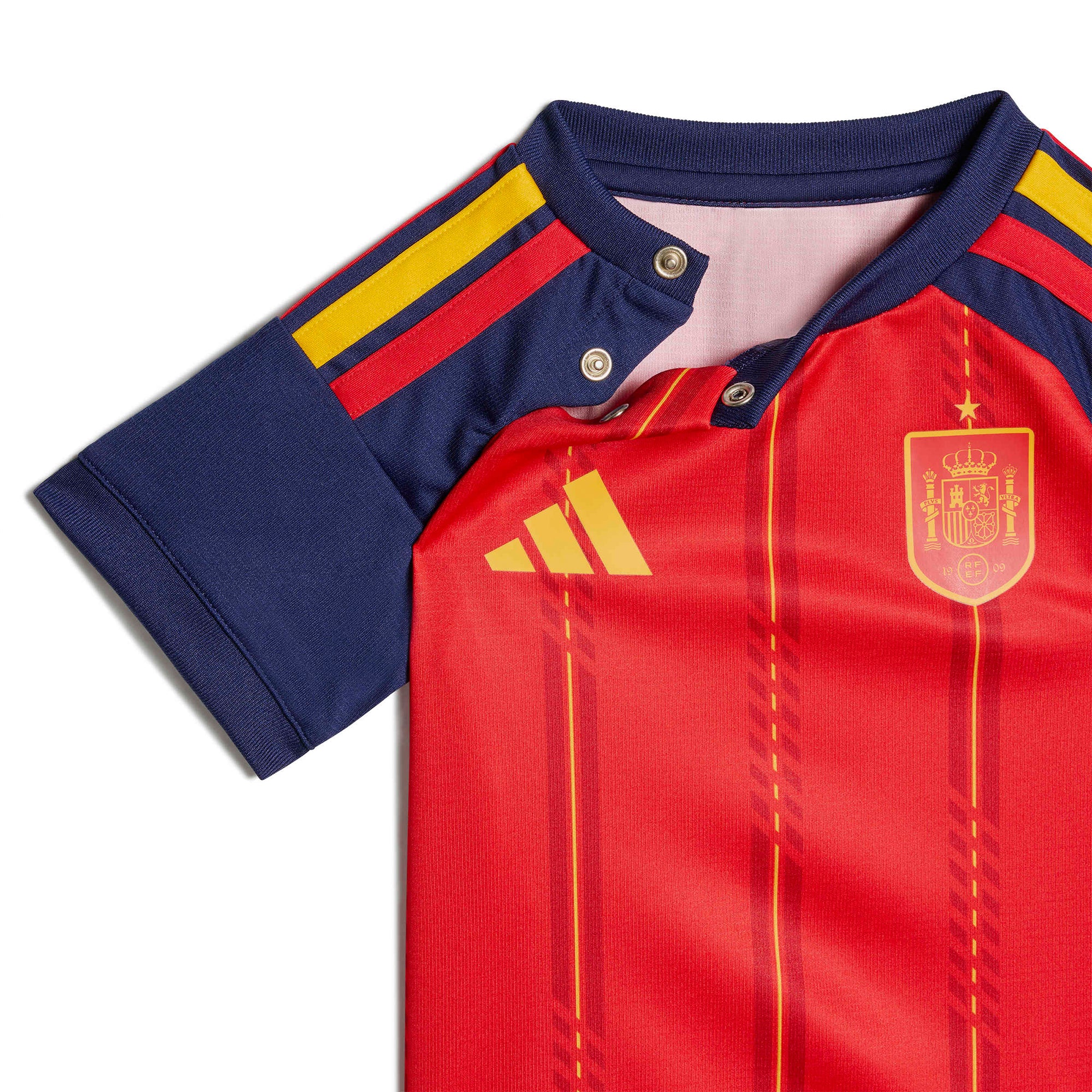 Spain 26 Home Baby Football Kit - Image 4