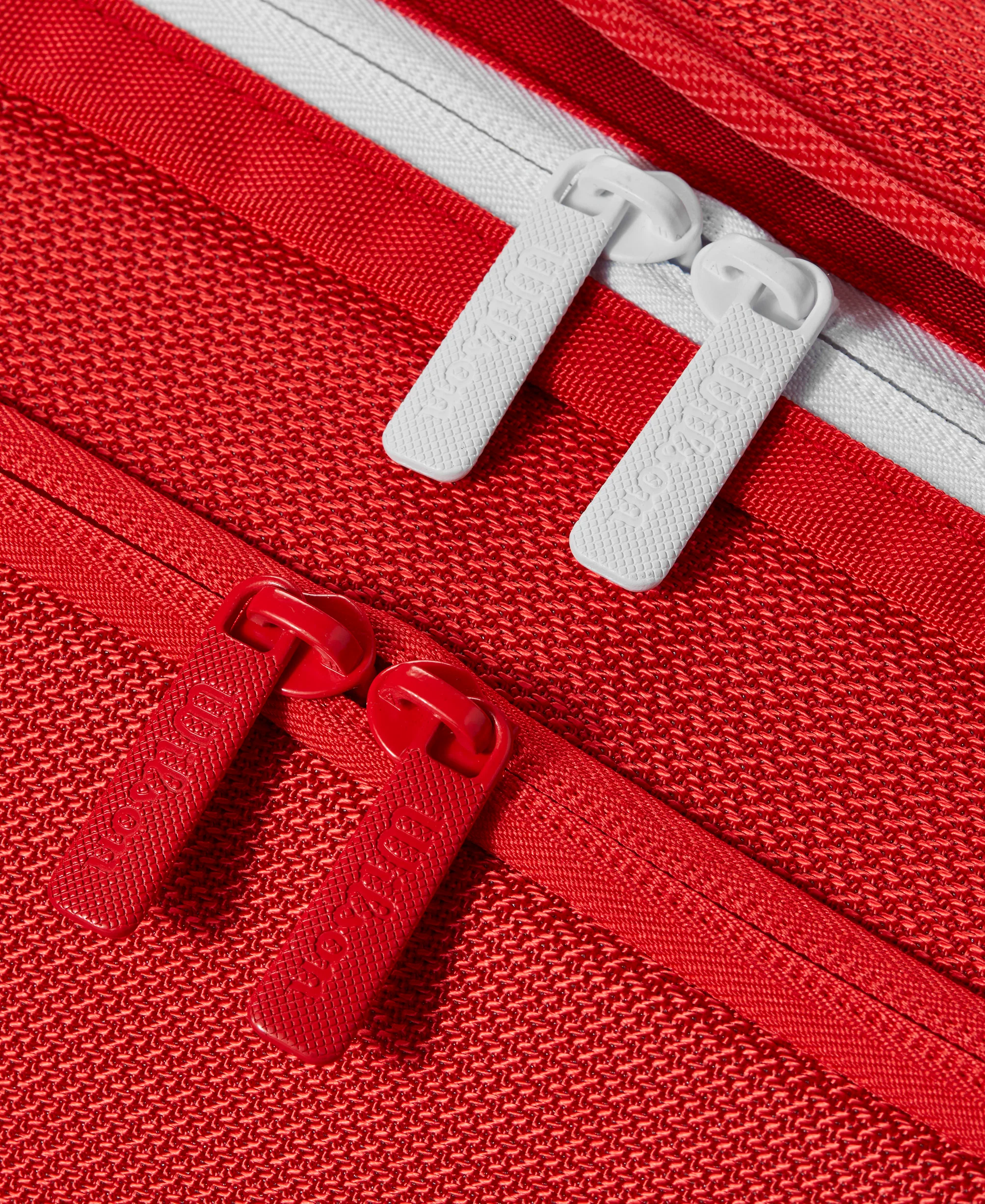 Super Tour Wilson Red Racket Bag (9 Pack) - Image 9