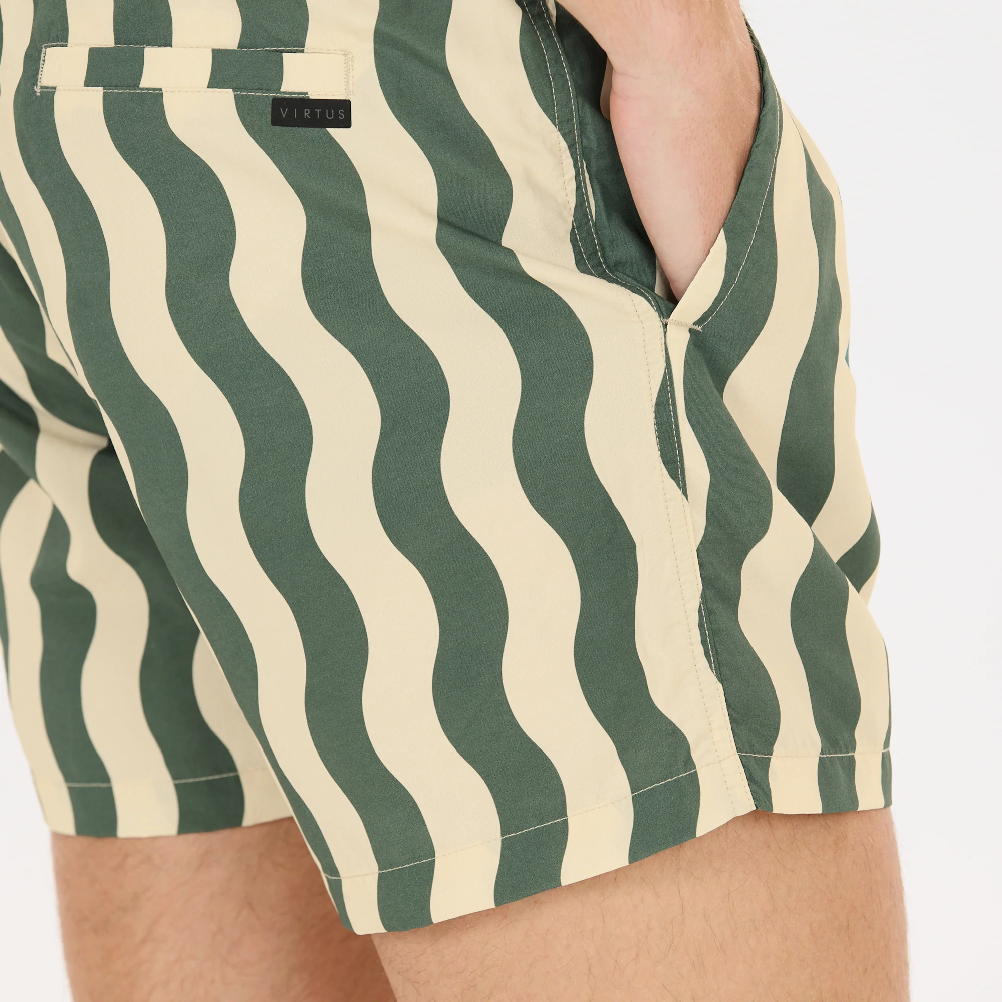 Tana Graphic Swim Shorts - Image 4