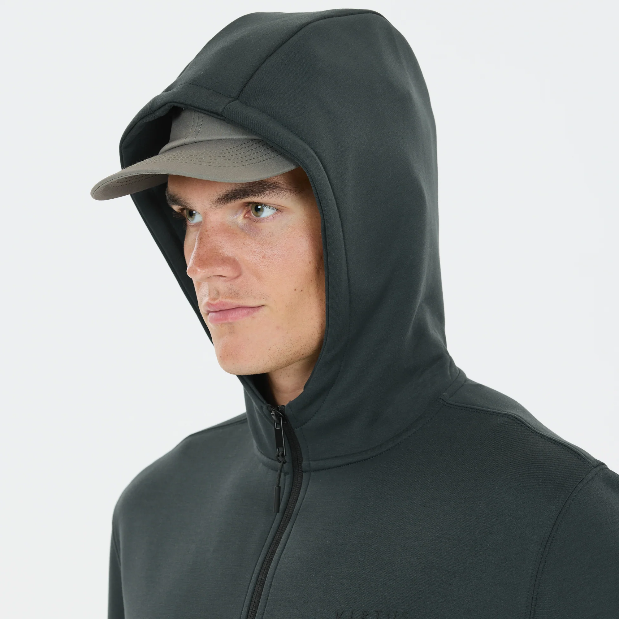 Taro Technical Full-Zip Hoody - Image 4
