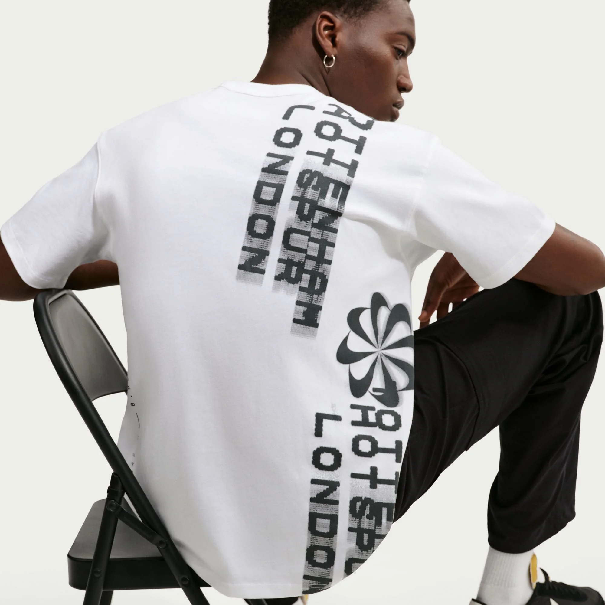 Tottenham Hotspur Premium T-Shirt - Image 4