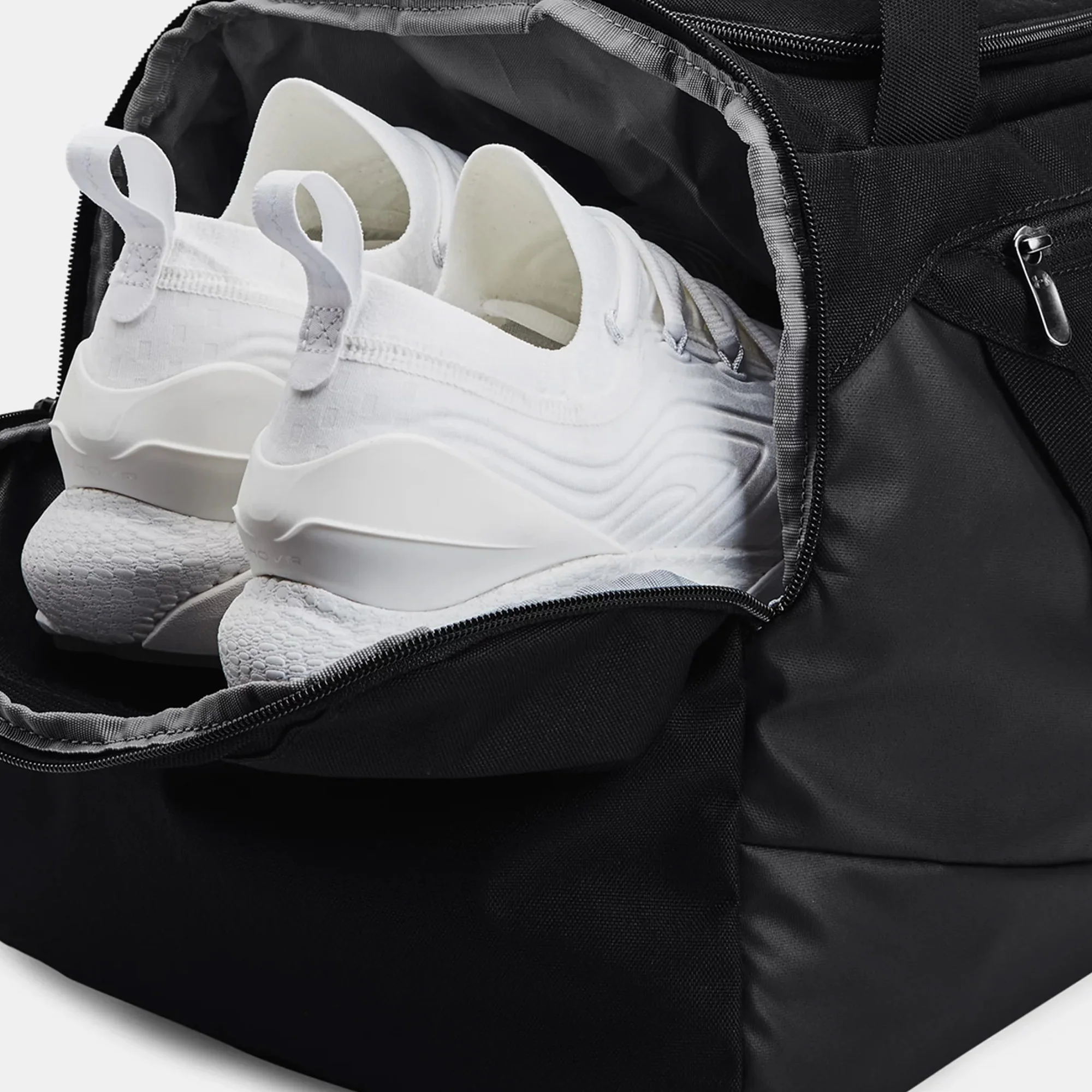 Undeniable 5.0 Medium Duffle Bag - Image 4
