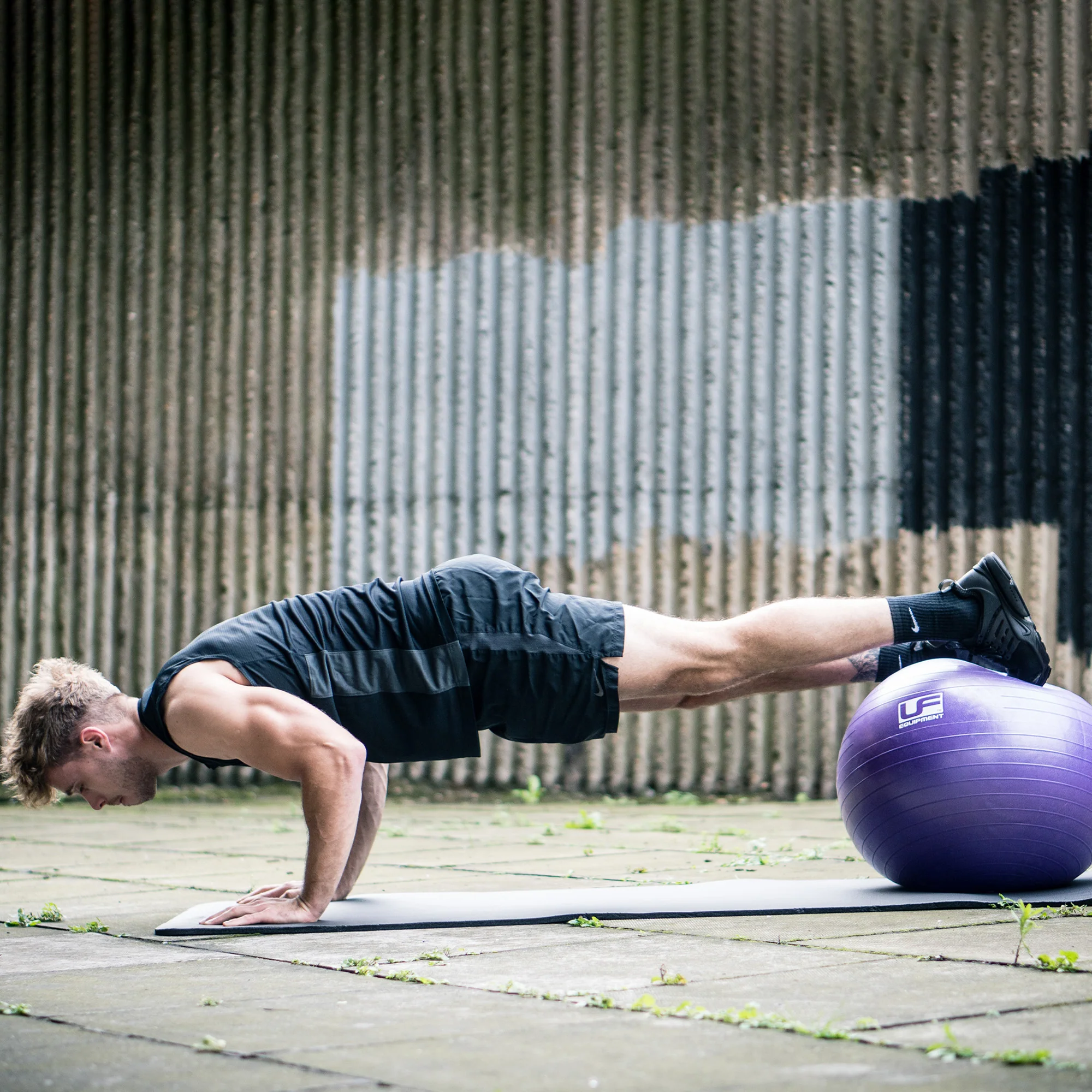 Urban Fitness 500kg Burst Resistance Swiss Gym Ball - Image 5