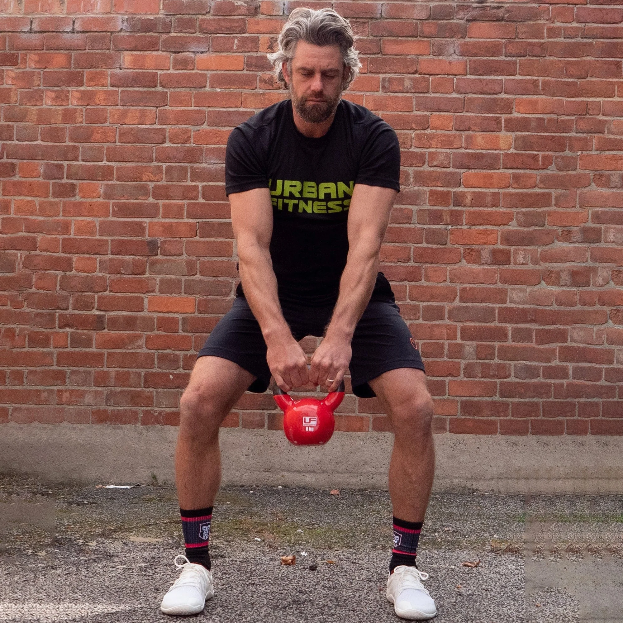 Vinyl Coated Cast Iron Kettlebell - 8KG - Image 3